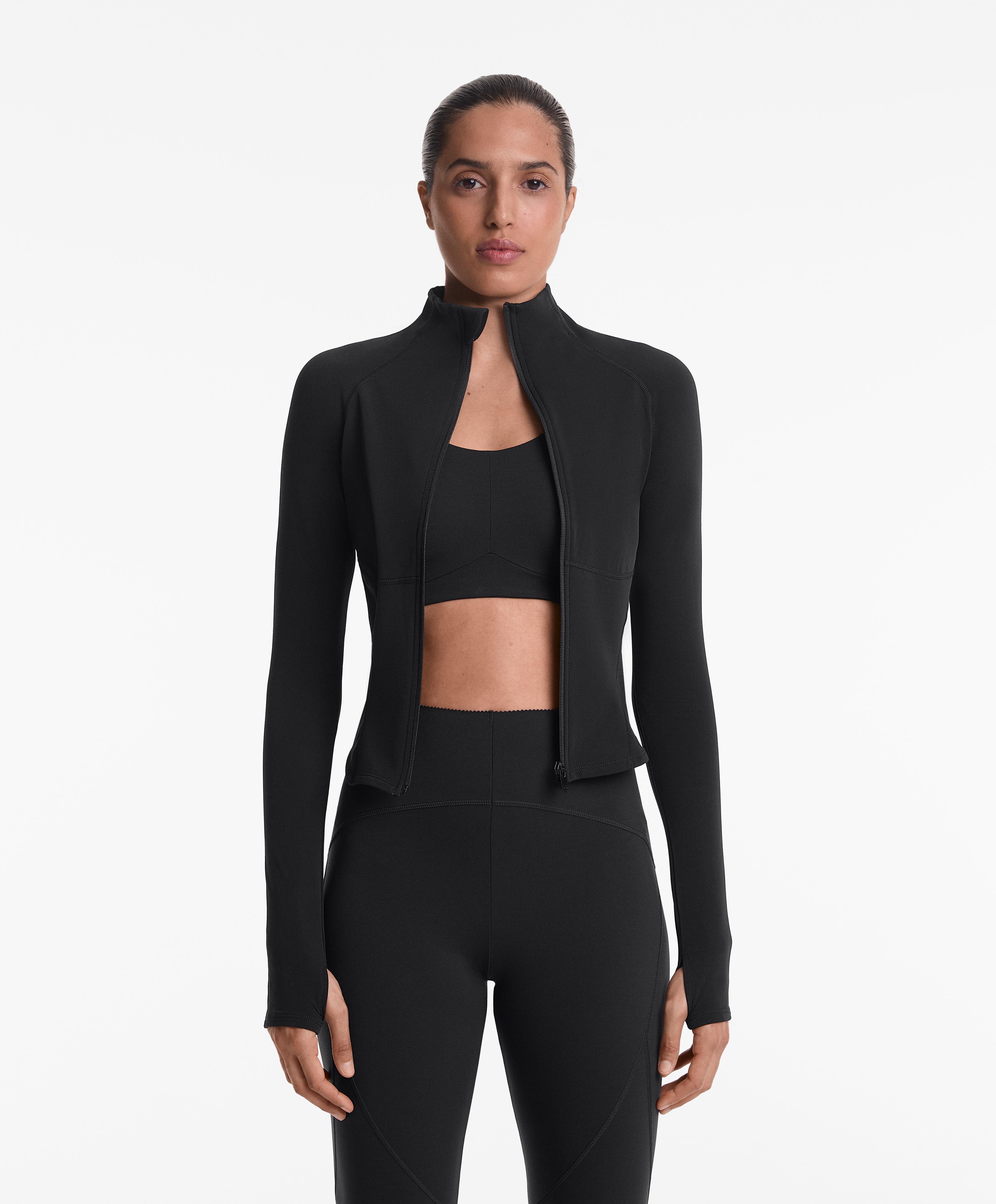 Oysho Running Club light warm technical jacket with seams Oysho Running Club light warm technical jacket with seams