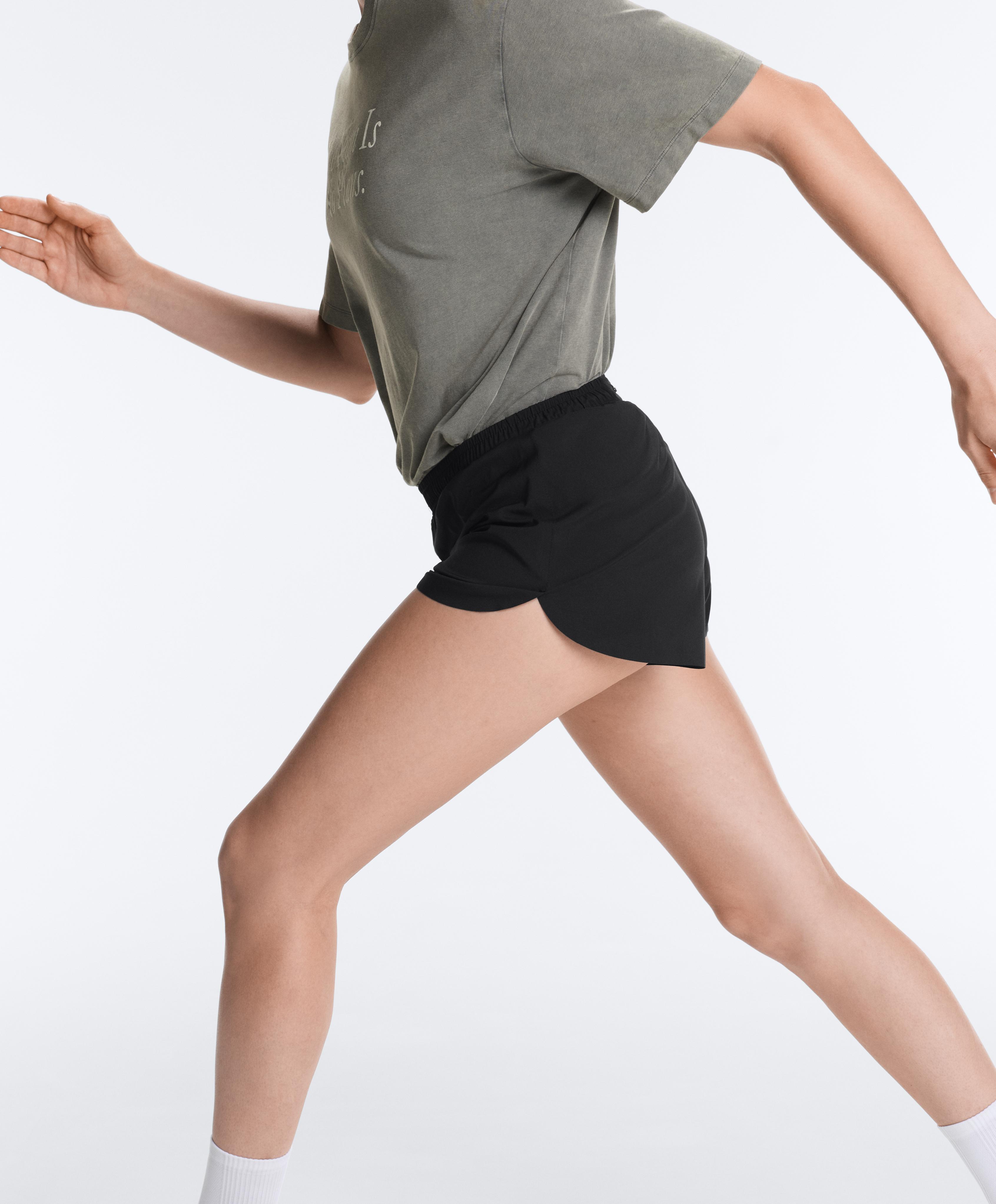 6cm mid-rise technical shorts — BLACK