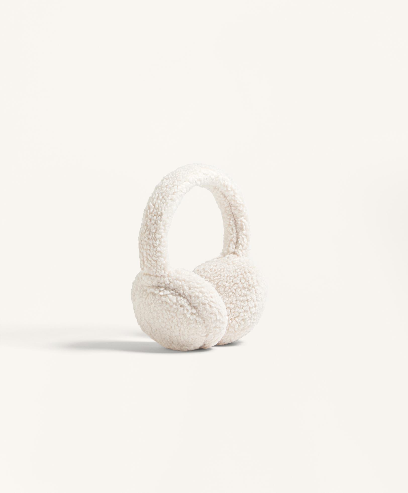 Faux-shearling-style ear muffs Faux-shearling-style ear muffs
