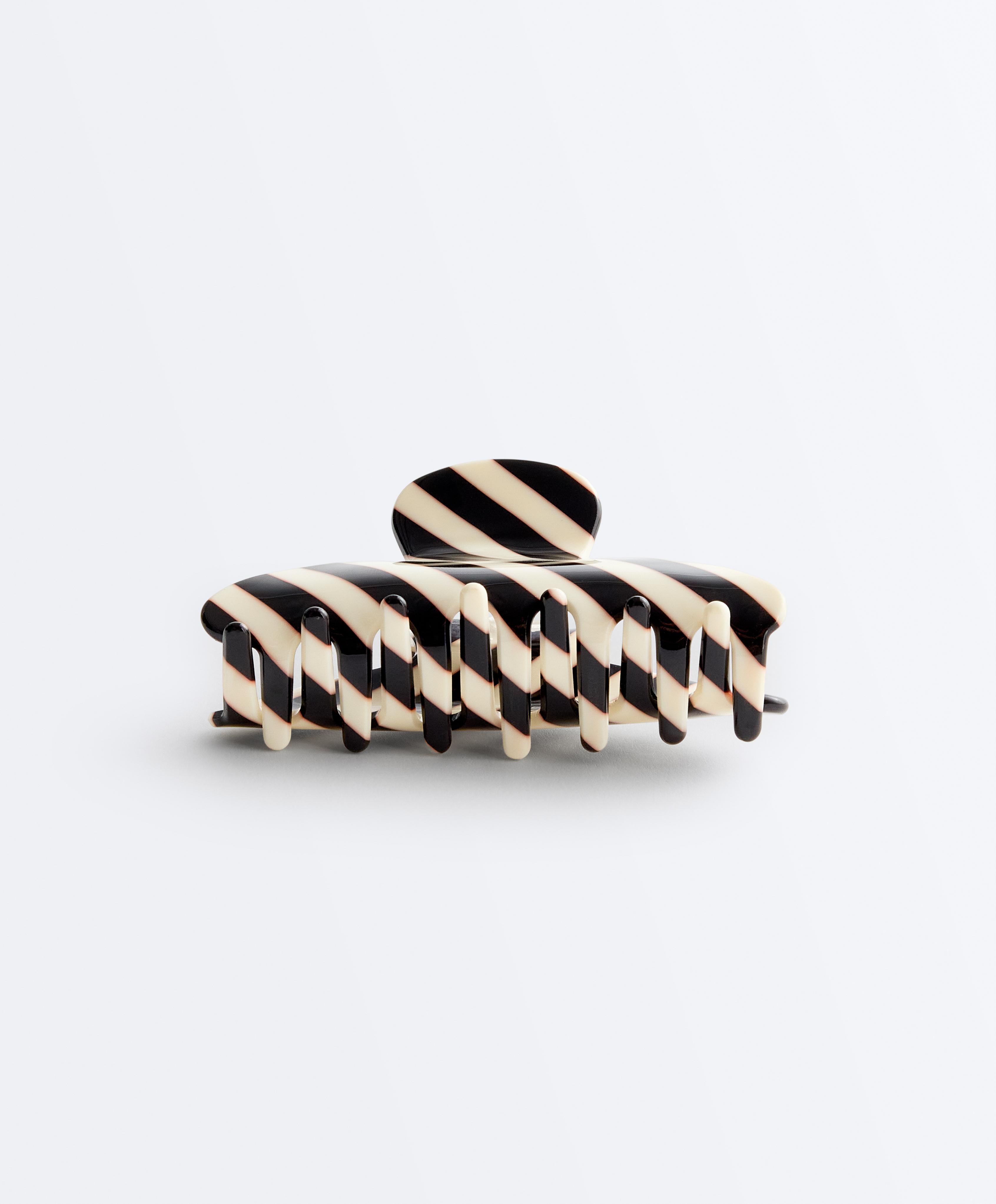 Large striped hair claw