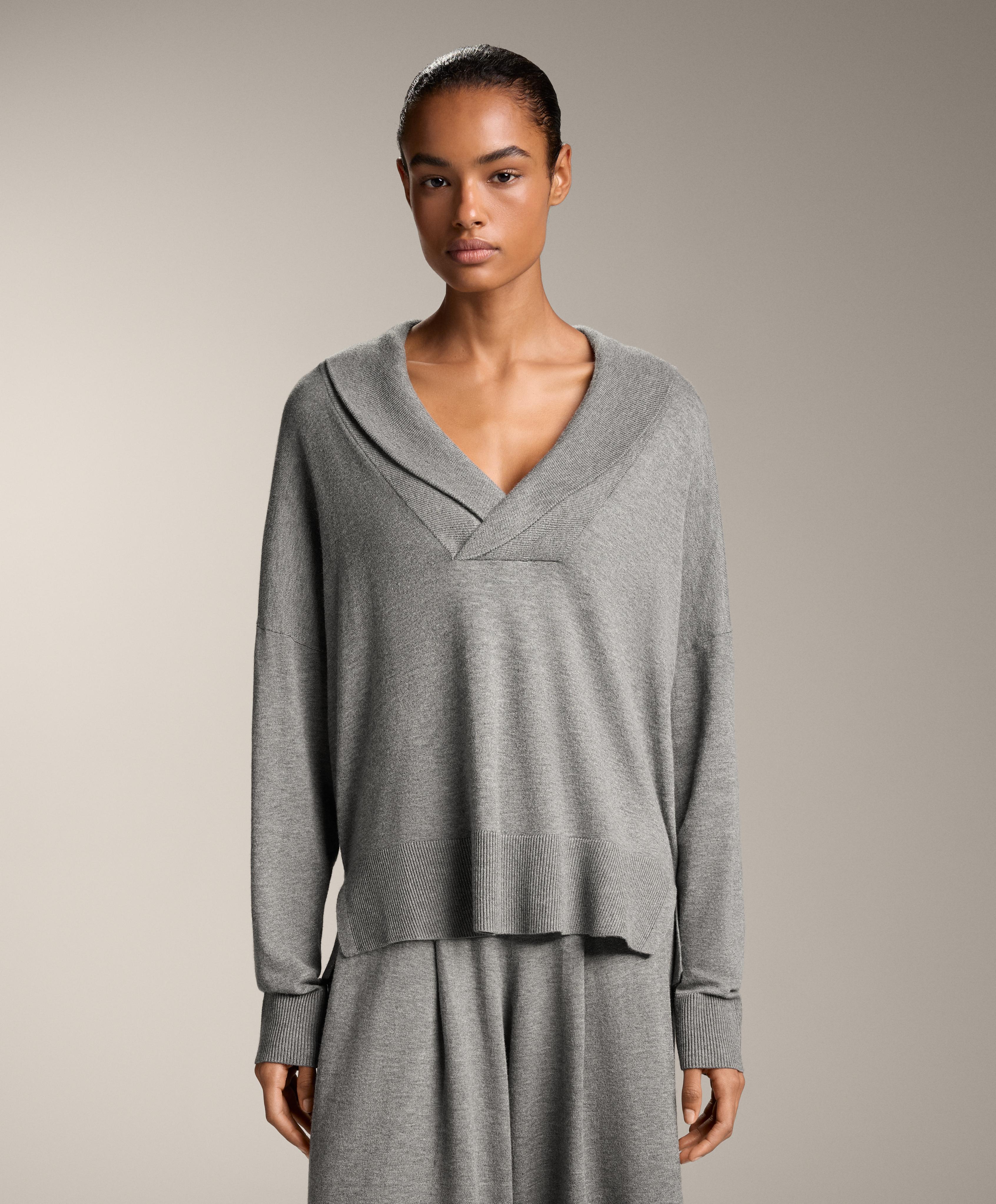 Jersey cu guler în V cu rever Jersey cu guler în V cu rever