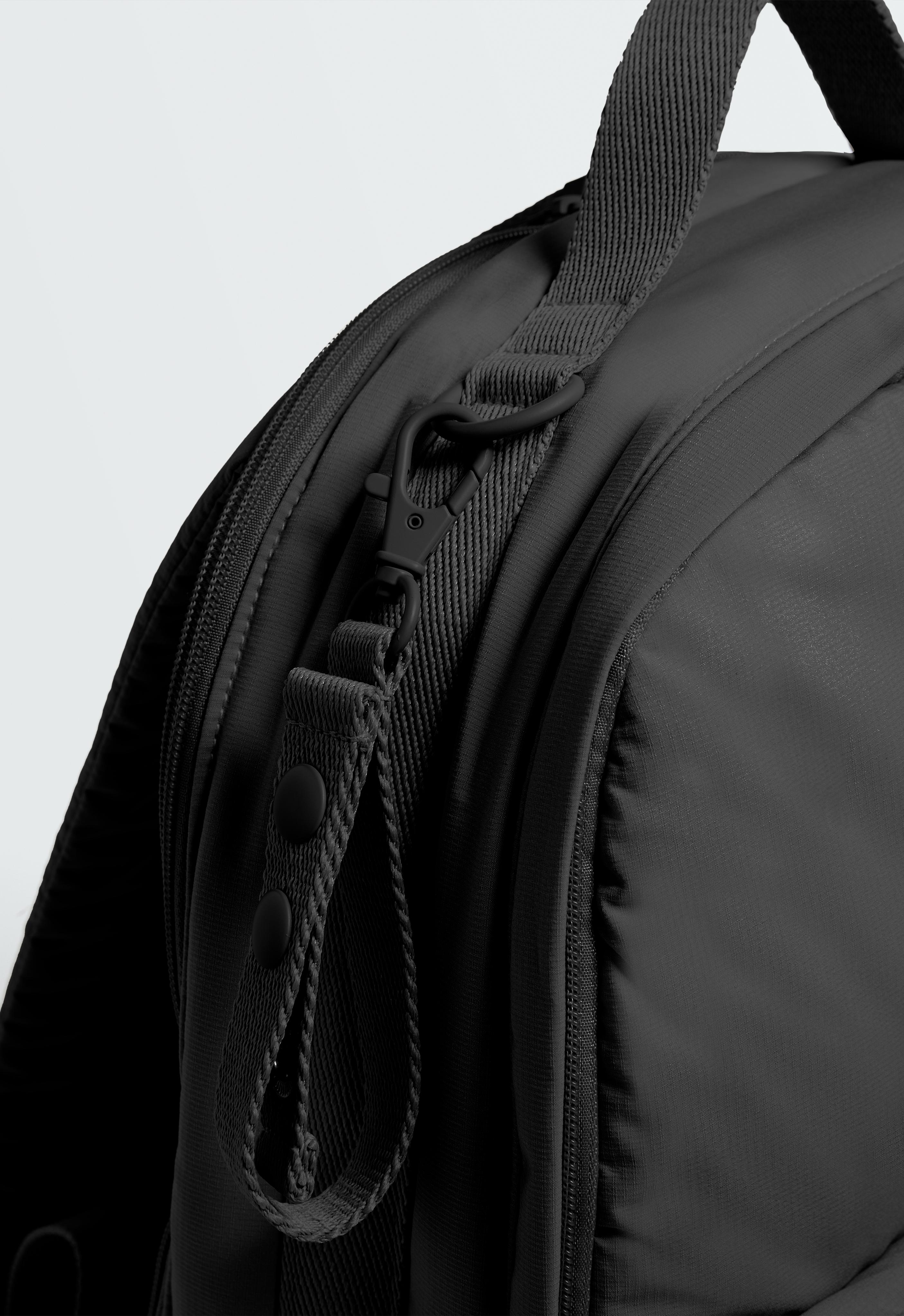 Maxi maternity backpack — BLACK