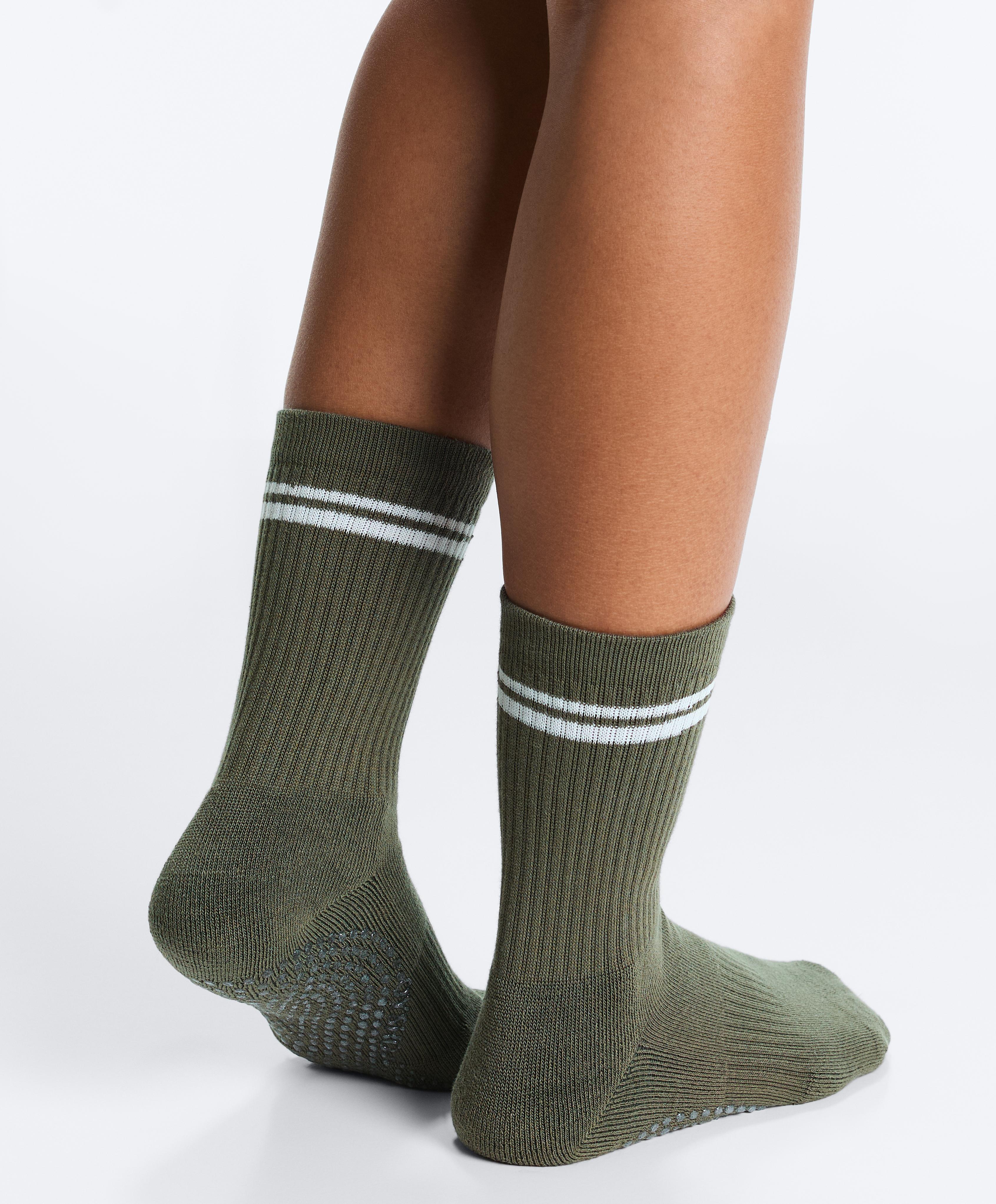 2 pairs of classic cotton blend yoga and Pilates socks — KHAKI