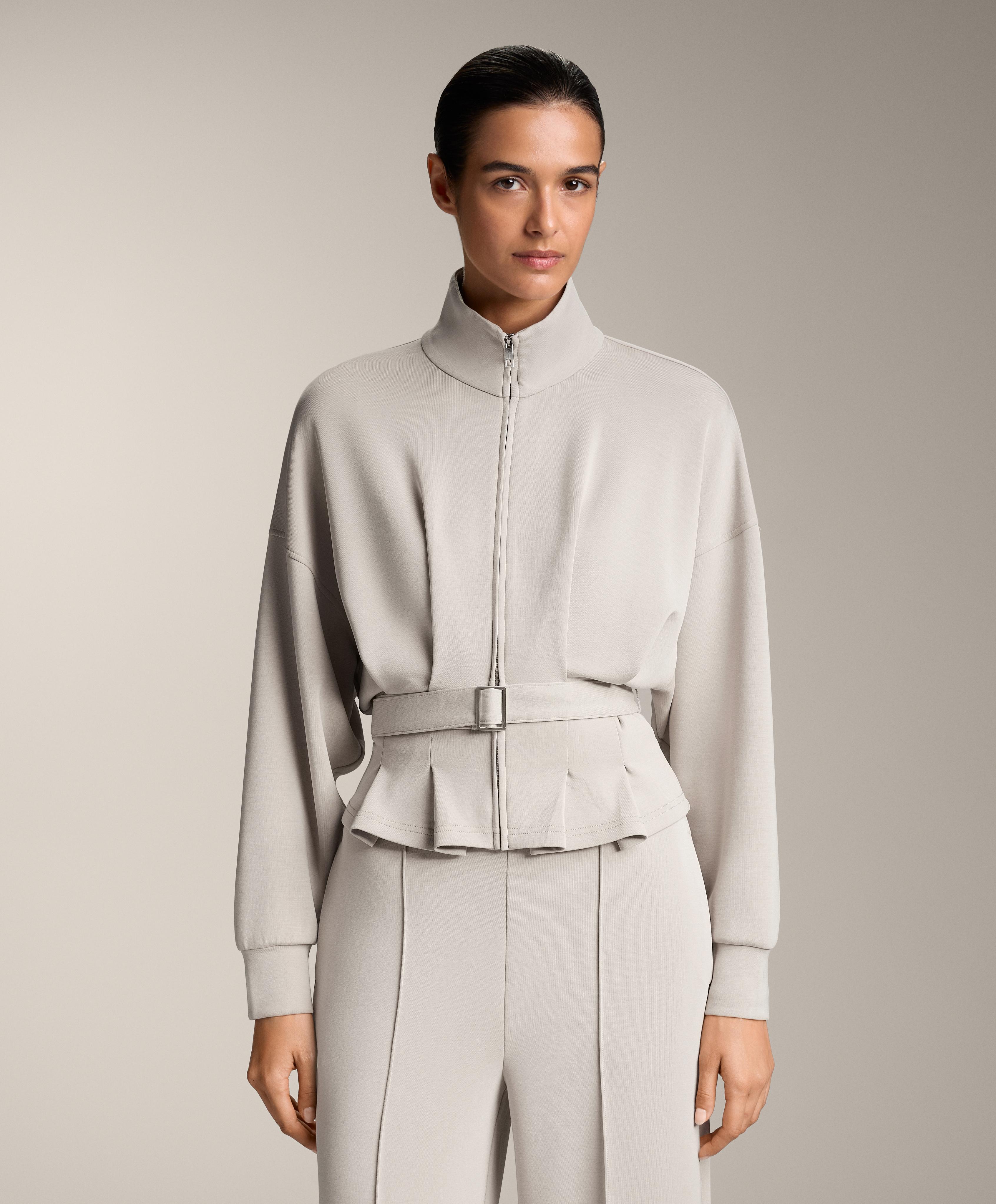 Chaqueta cinturón con modal tacto suave