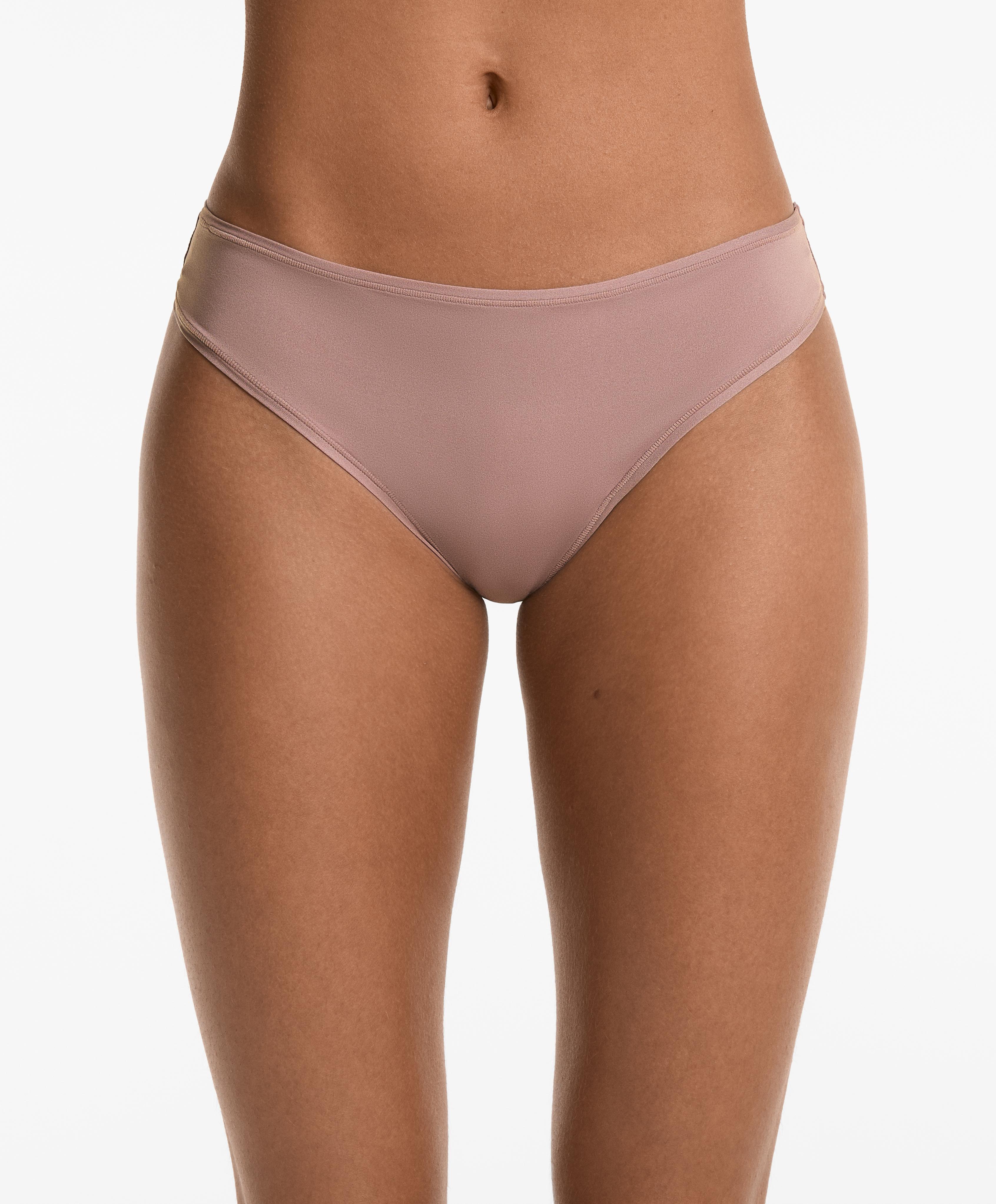 Yalangoch shaxsiy videolar Rus jinsiy aloqa kichik bola va qiz