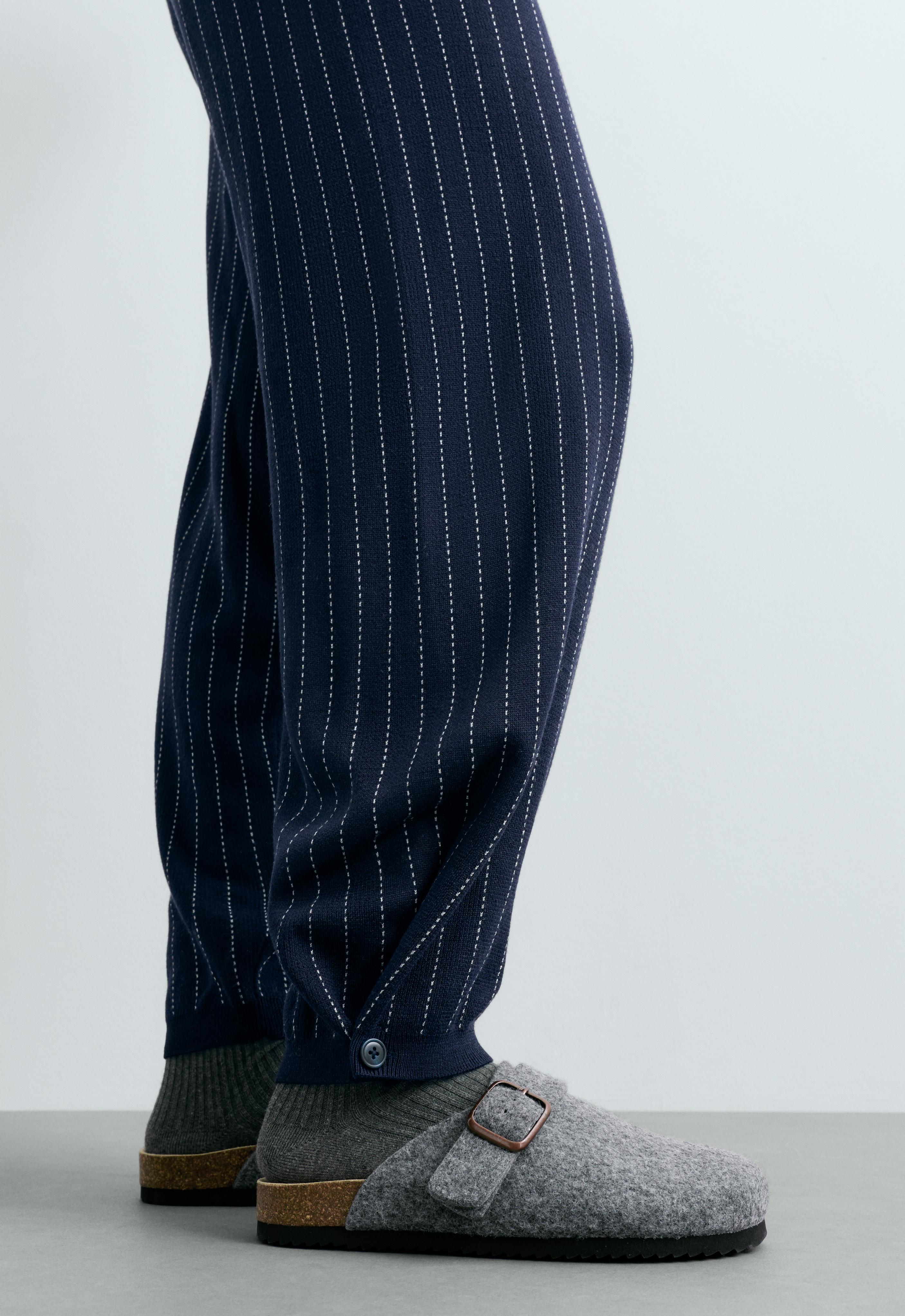 Gebreide cocoonbroek met krijtstreep Gebreide cocoonbroek met krijtstreep