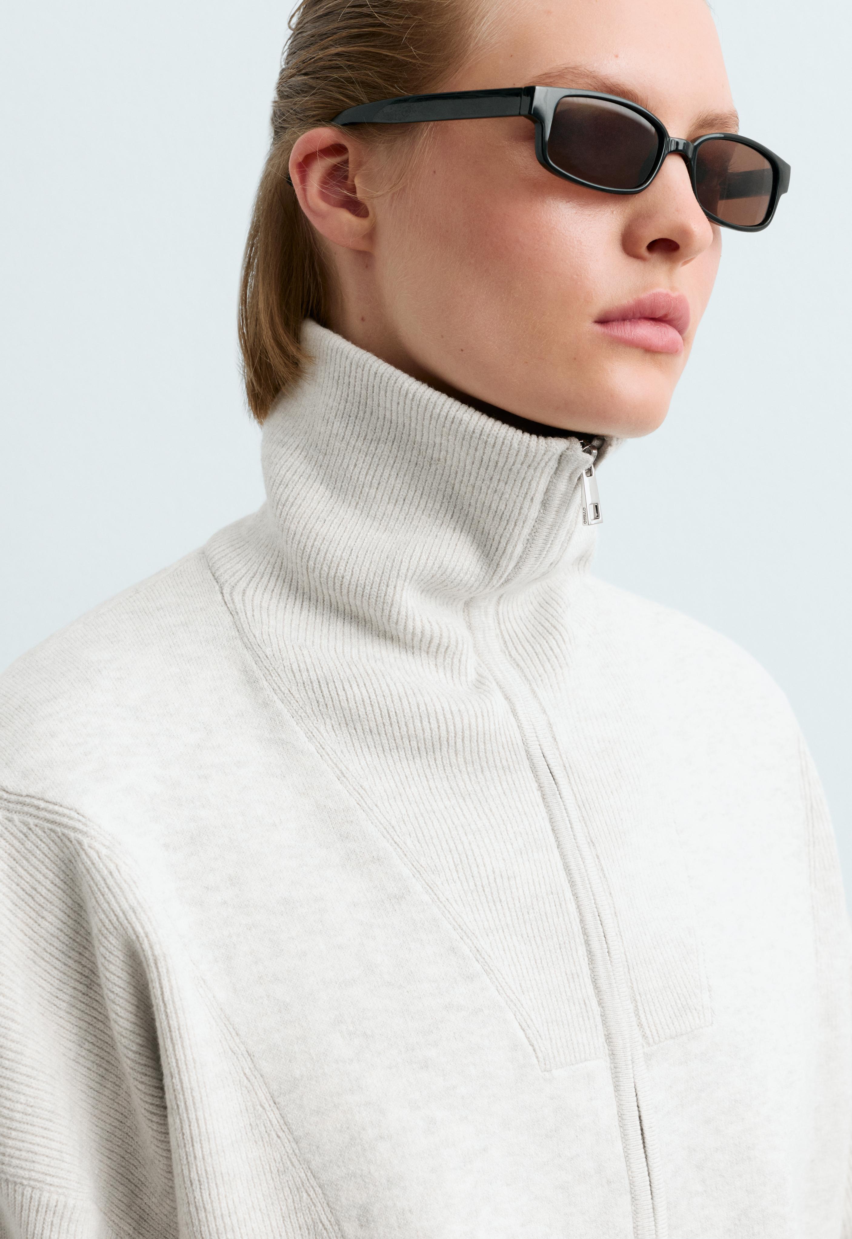 Rib-Strickjacke