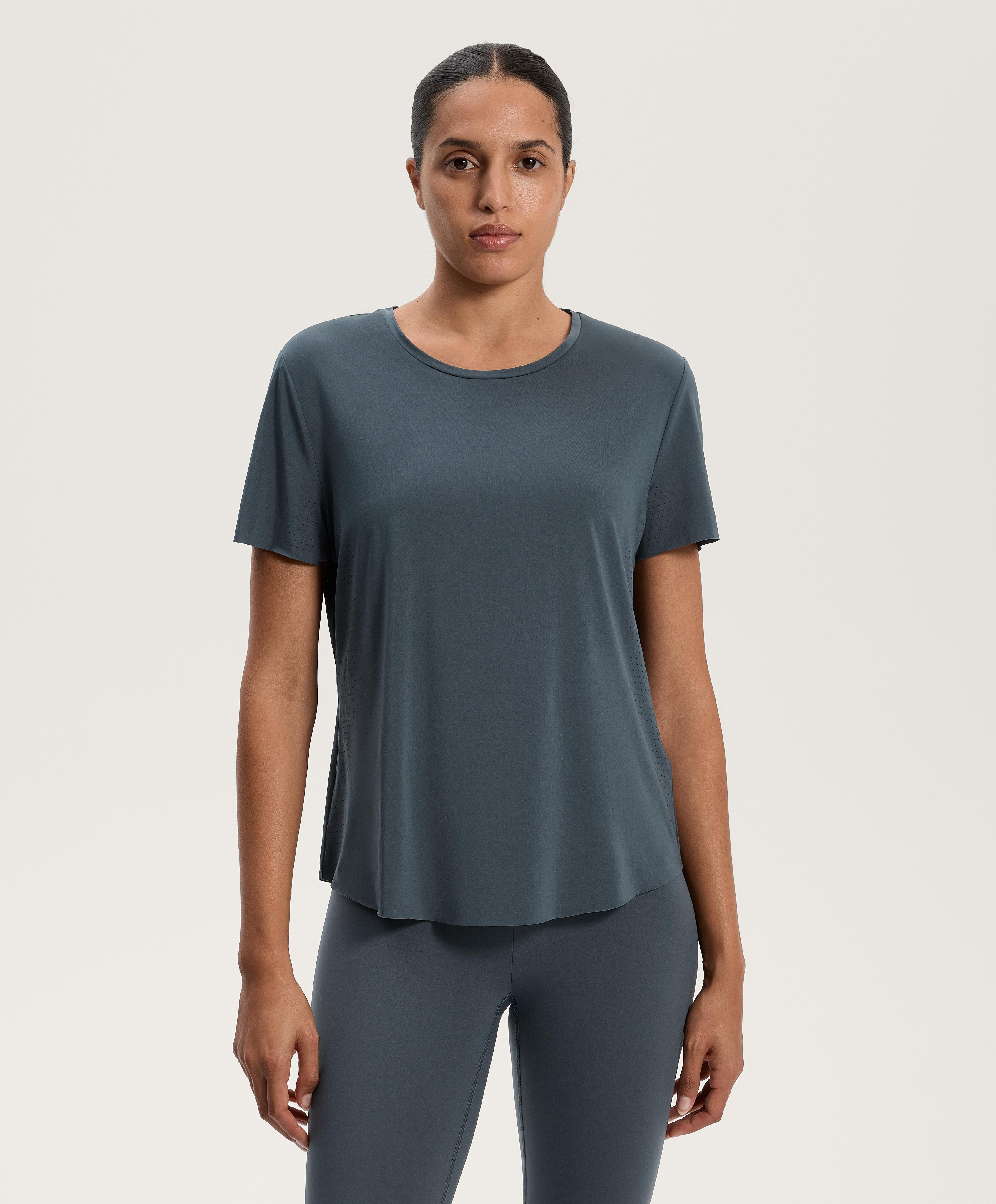 Microperforated short-sleeved technical T-shirt