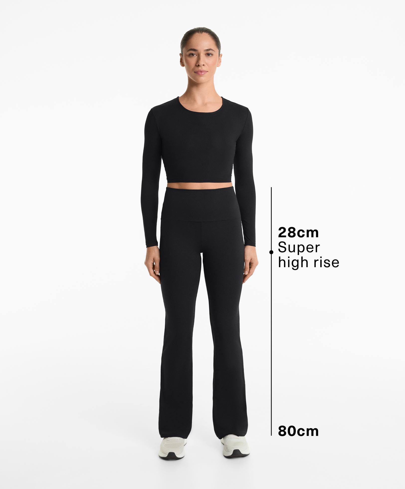 Black super-high-rise Comfortlux flare total look