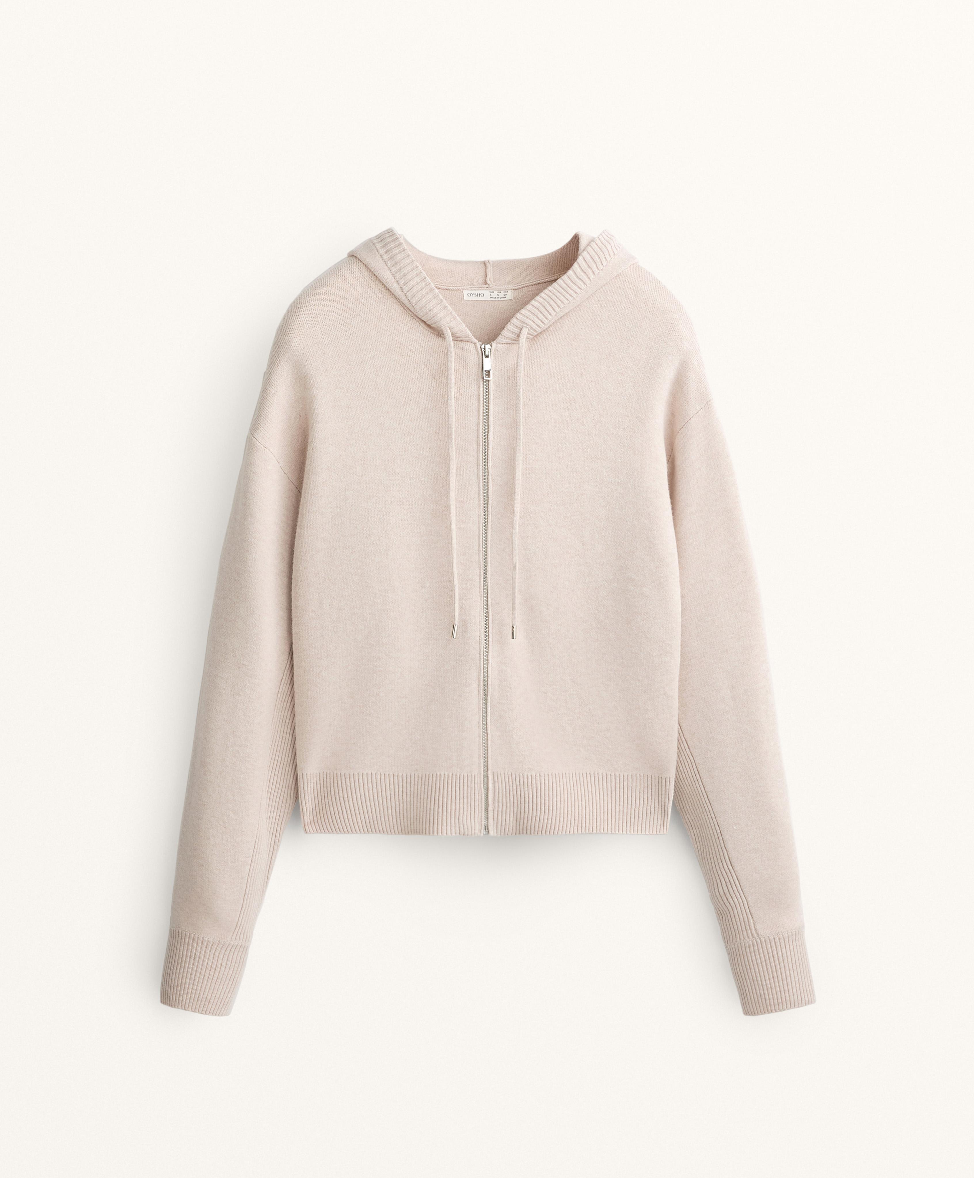 Hooded knit jacket