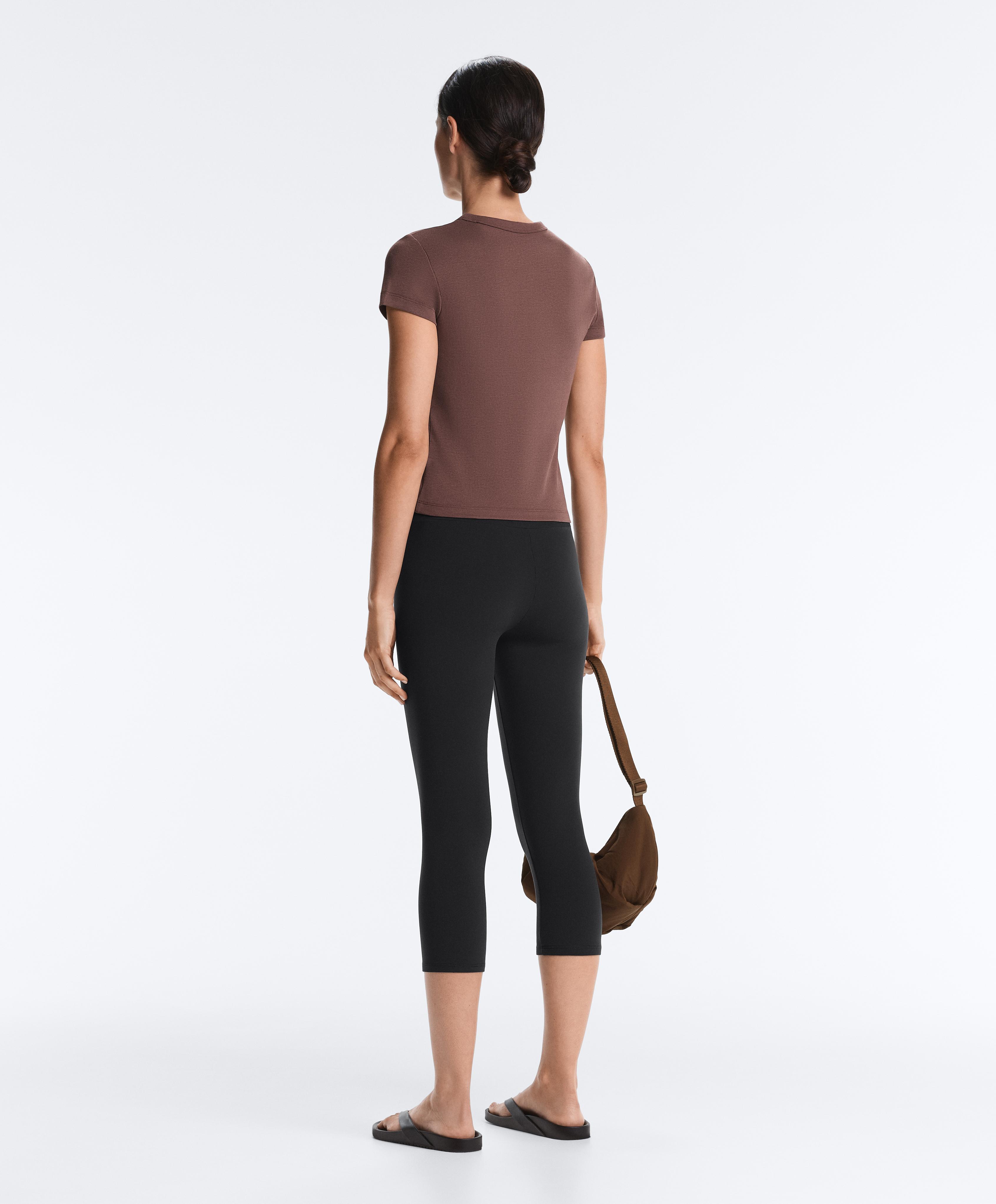 Fitted short sleeve rib T-shirt in cotton blend — MID-BROWN