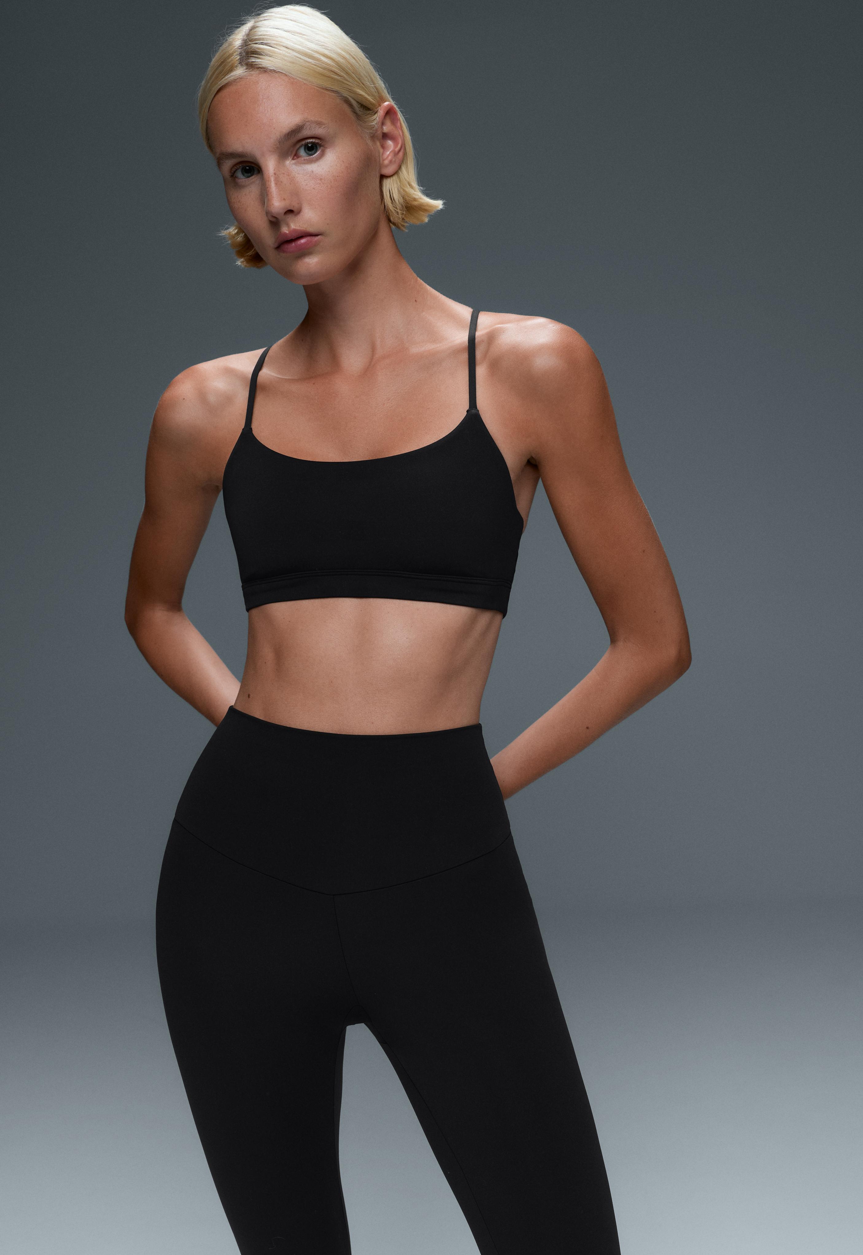 Low-support strap Comfortlux sports bra — BLACK