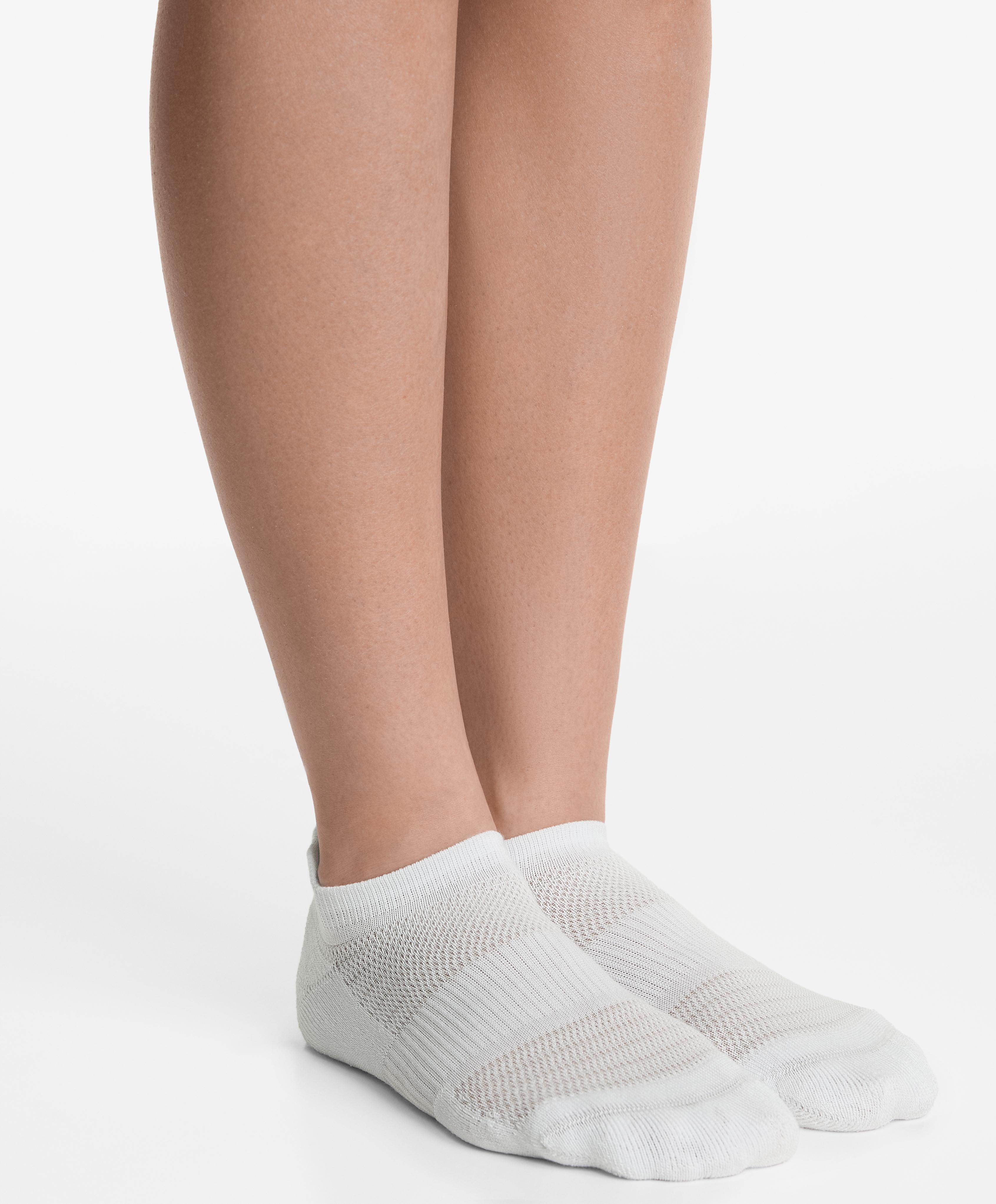 3 أزواج جوارب سنيكر رياضية ممزوجة بالقطن بلسان - تنزيلات 3 أزواج جوارب سنيكر رياضية ممزوجة بالقطن بلسان - تنزيلات