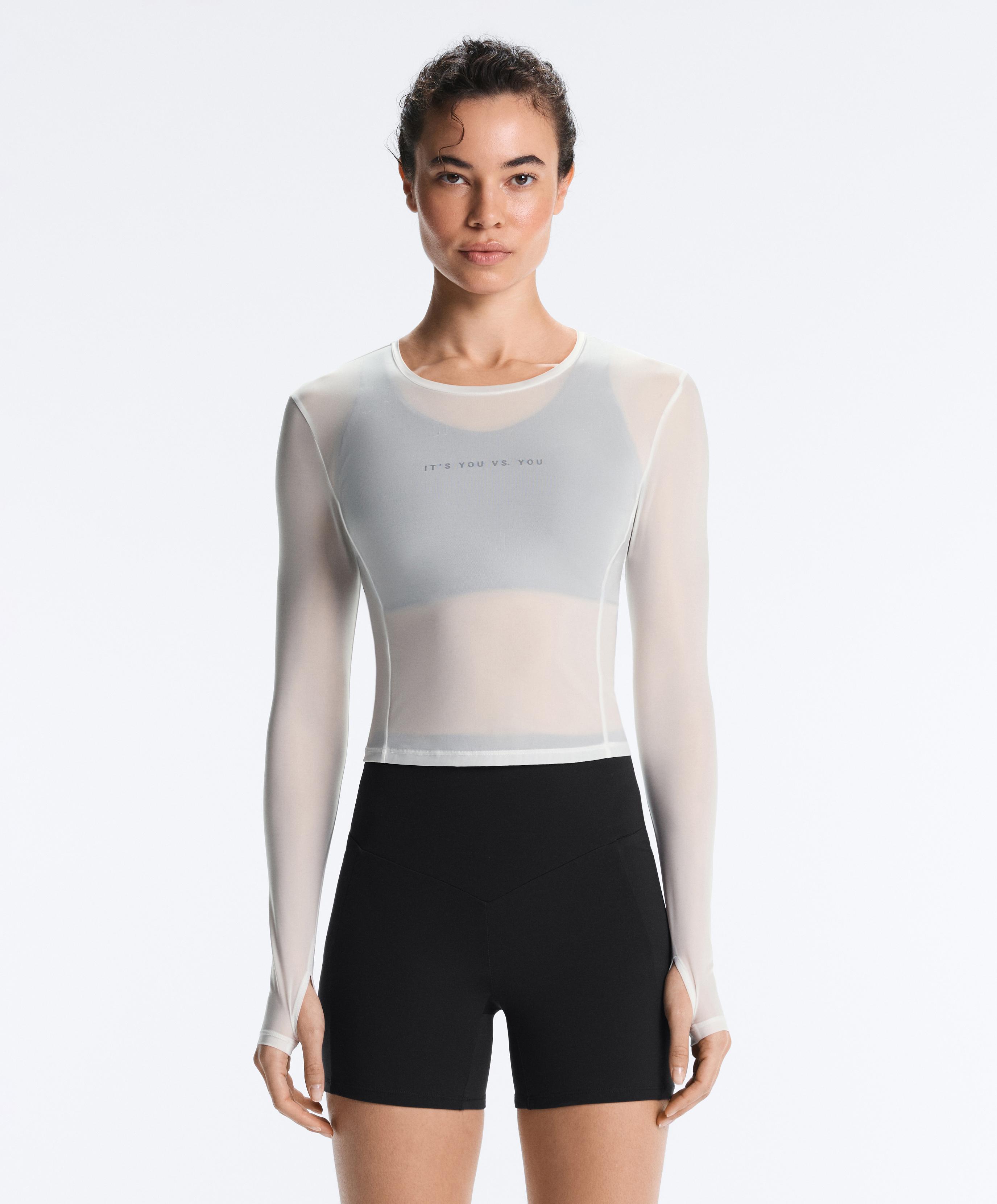 تيشيرت تقني بأكمام طويلة