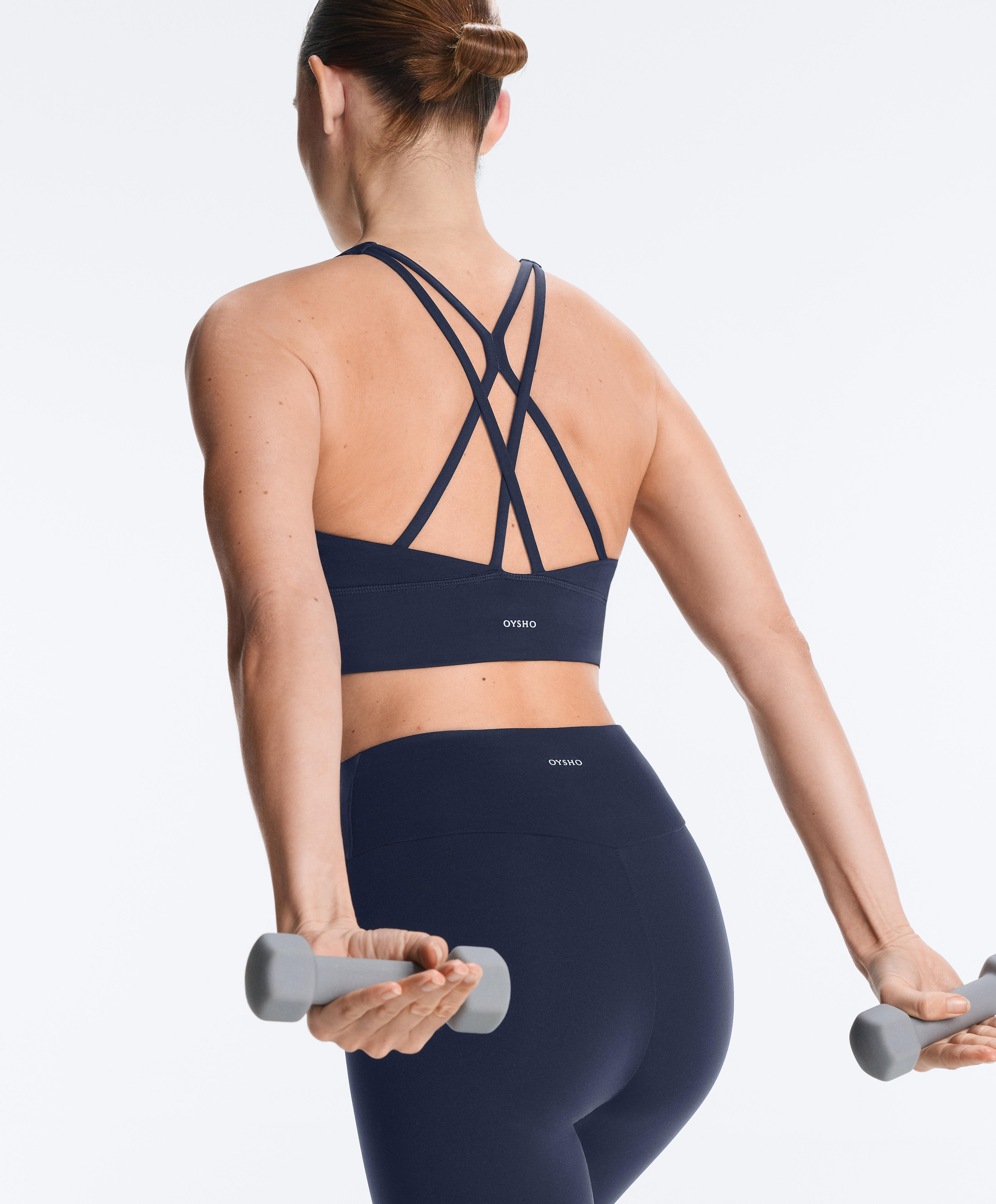 Comfortlux medium support sports bra with cups