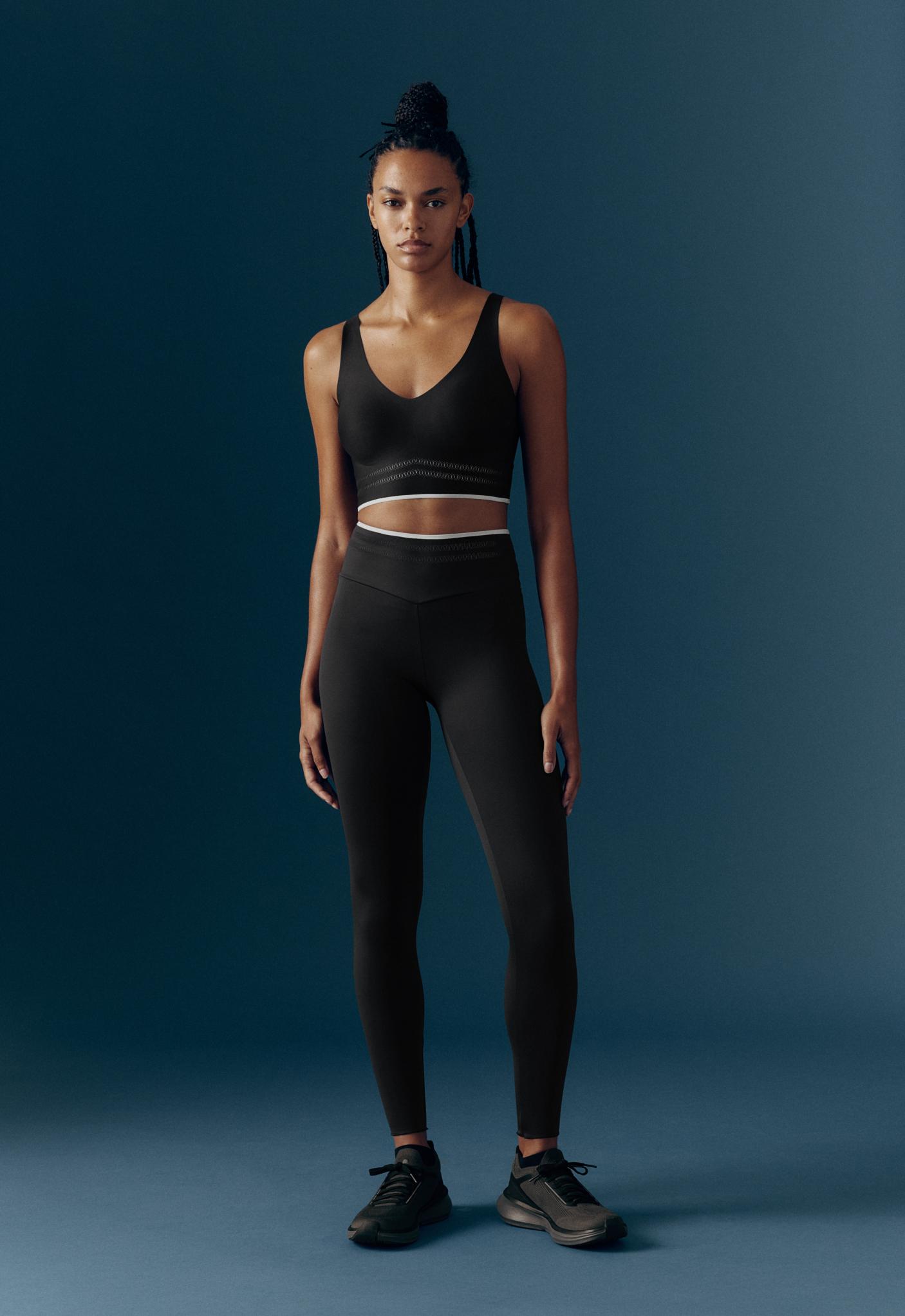 Perfect-adapt high-rise V-cut ankle-length leggings with piping — BLACK