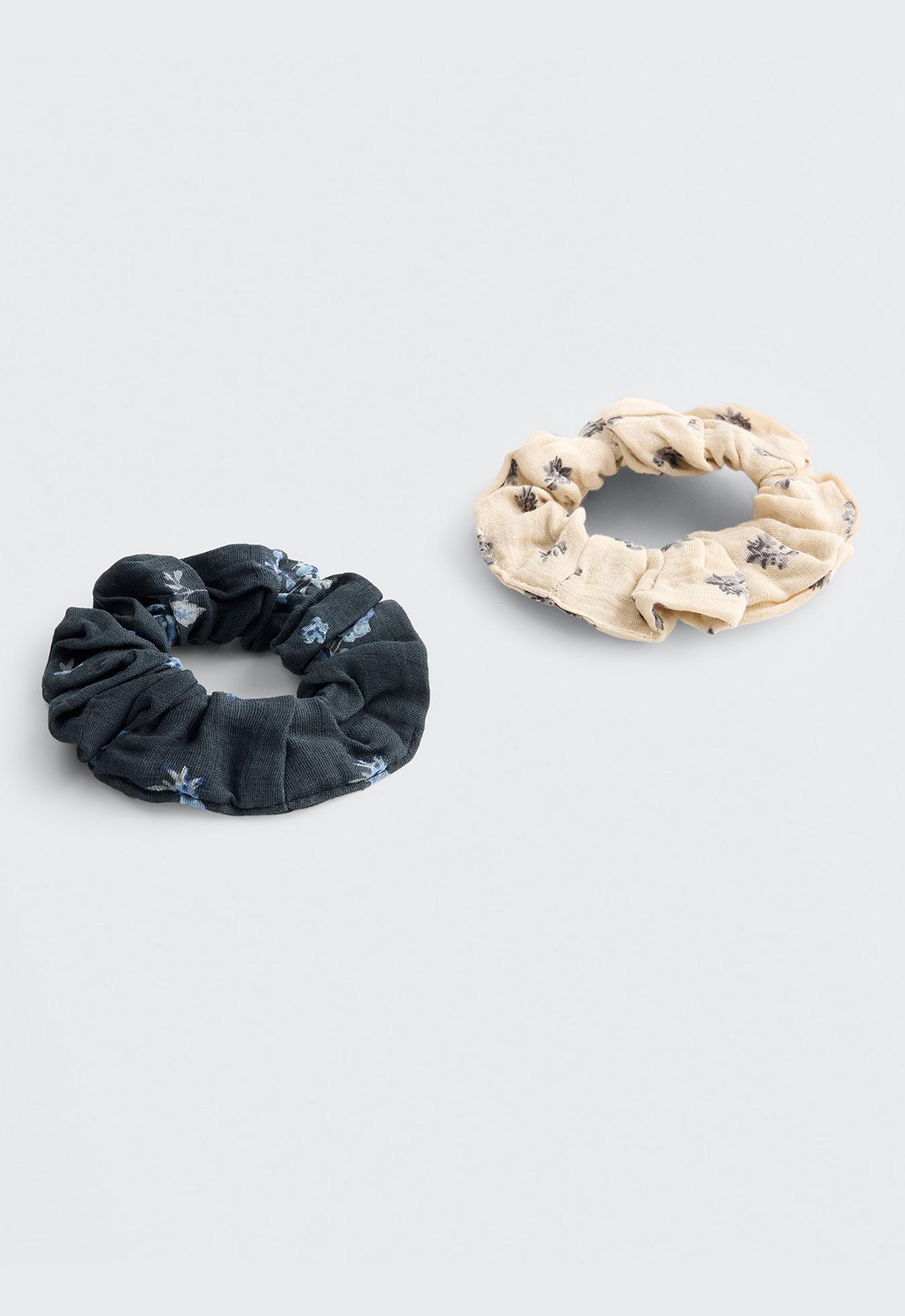 2 floral 100% cotton scrunchies — WASHED BLUE