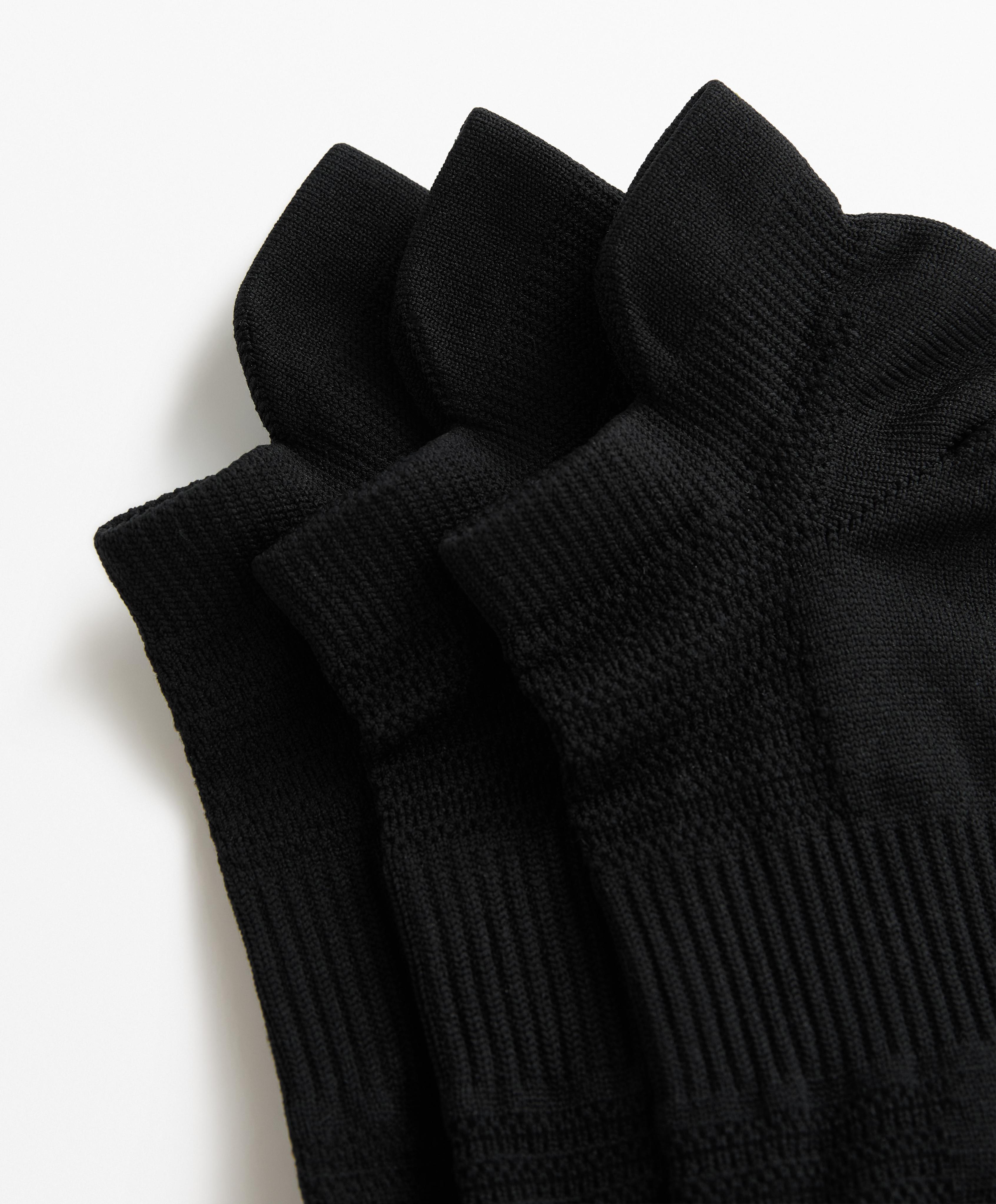 3 pairs of cotton blend sports sneaker socks with heel tab 3 pairs of cotton blend sports sneaker socks with heel tab