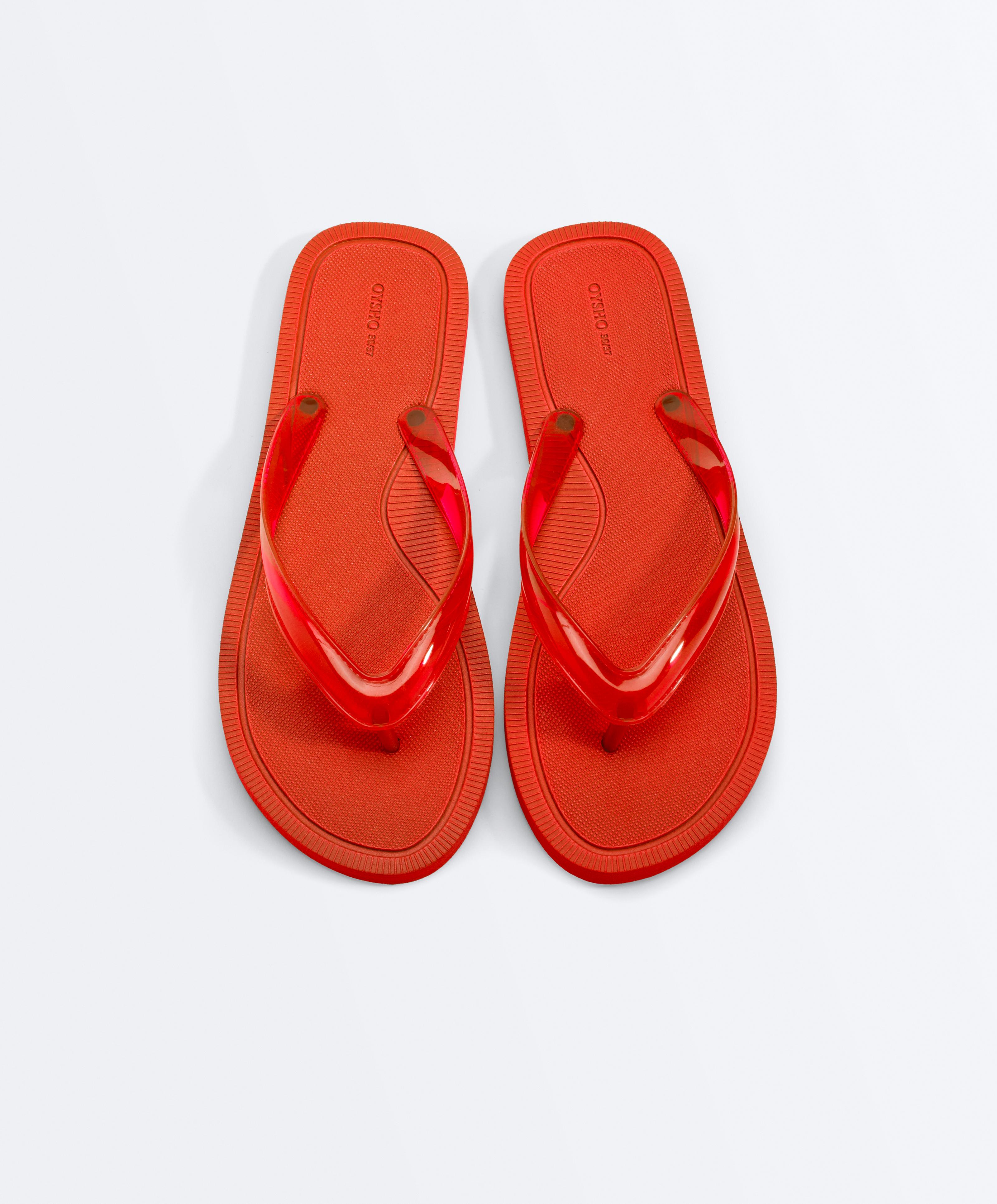 Strukturierte Badesandalen