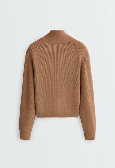 Knit jumper with cotton, 20% wool and buttons — DARK CAMEL 6