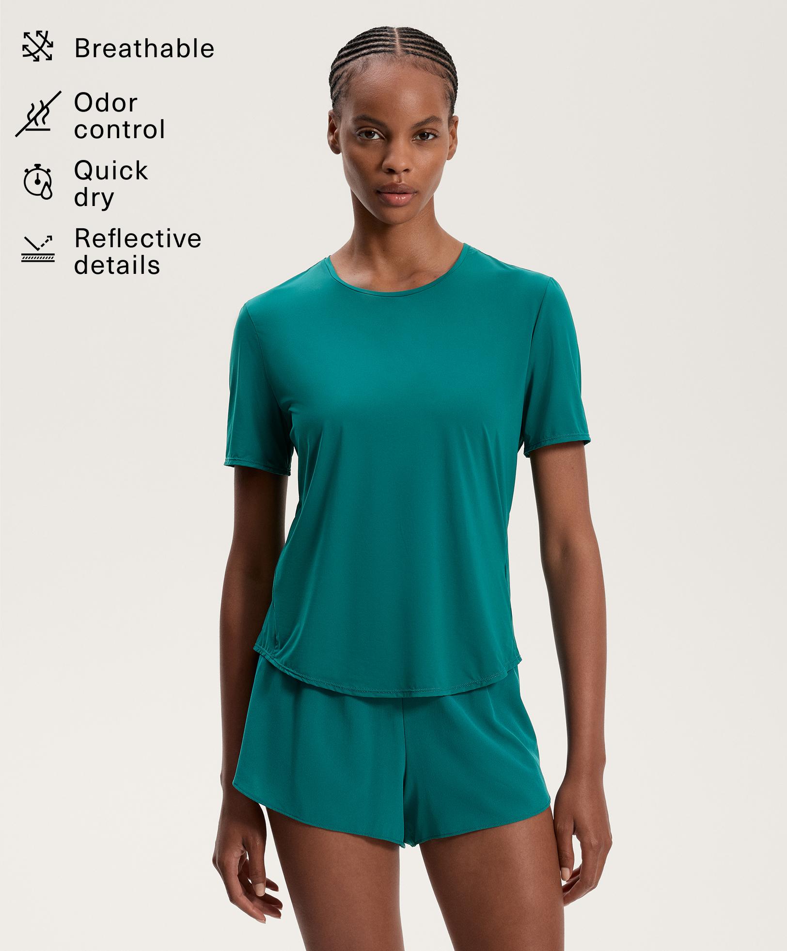 Short sleeve technical T-shirt