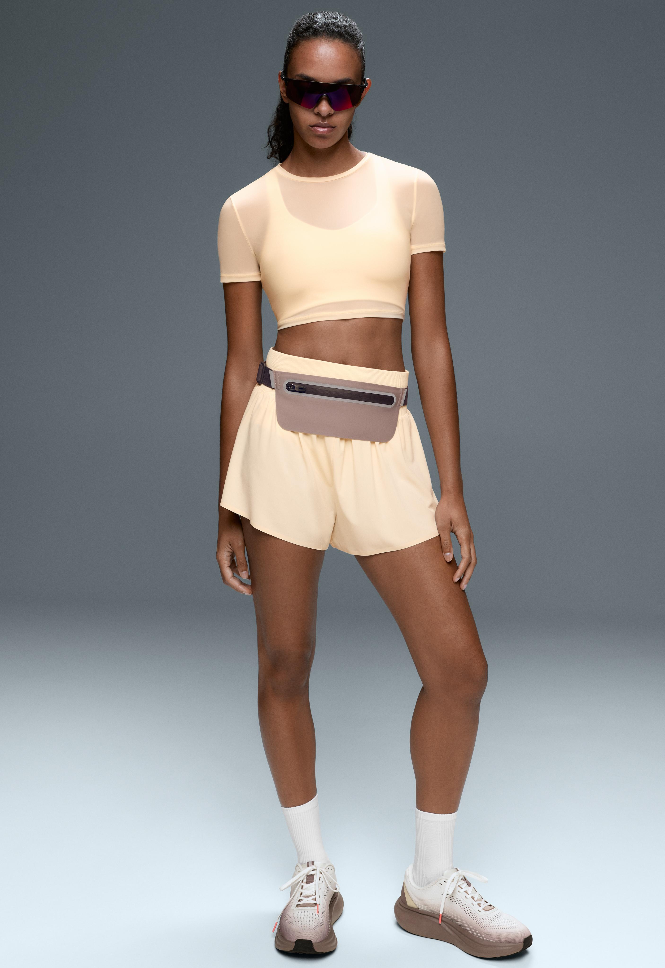 Short-sleeved sheer tank top — VANILLA