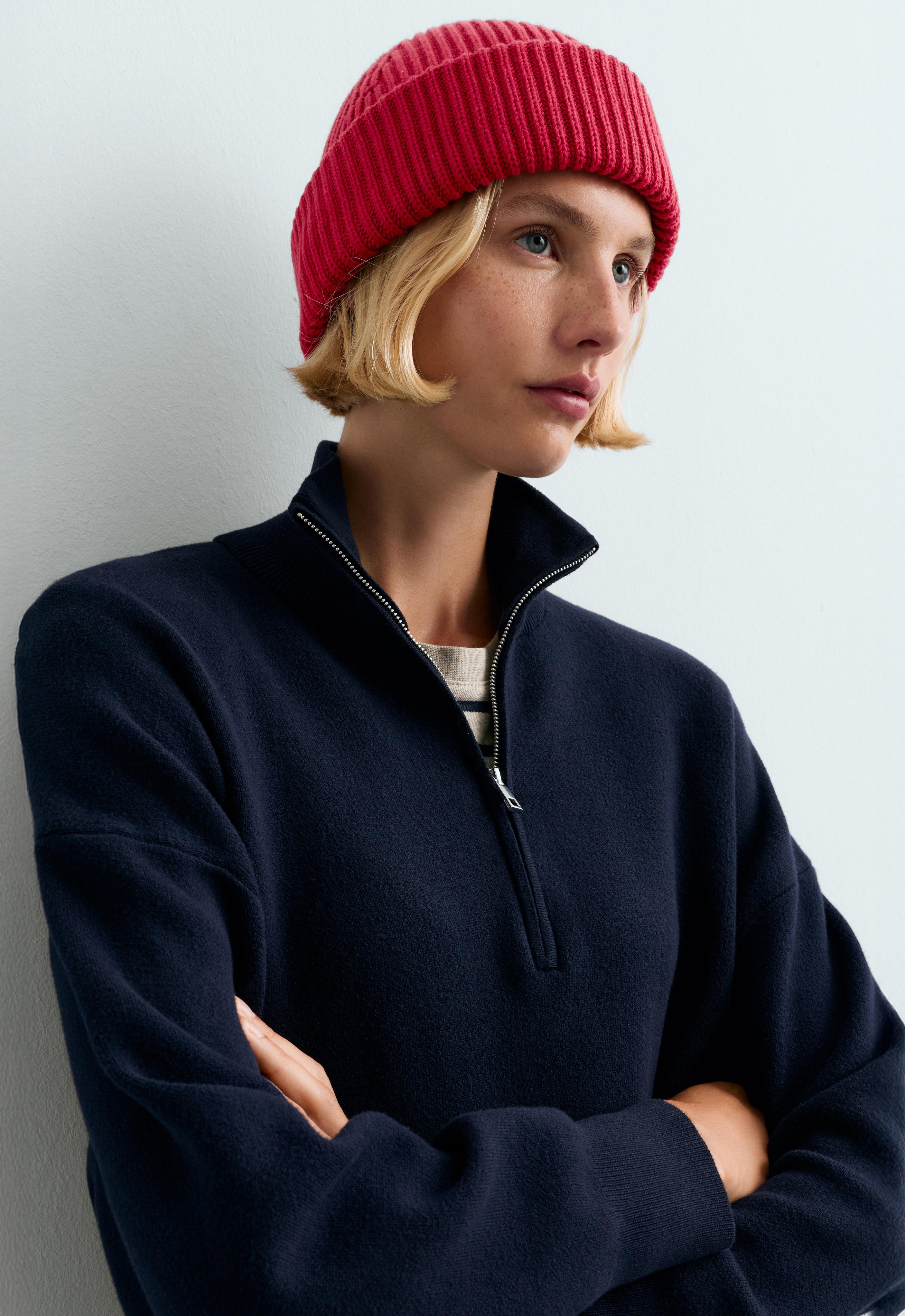 100% cotton ribbed beanie — CORDOVAN RED