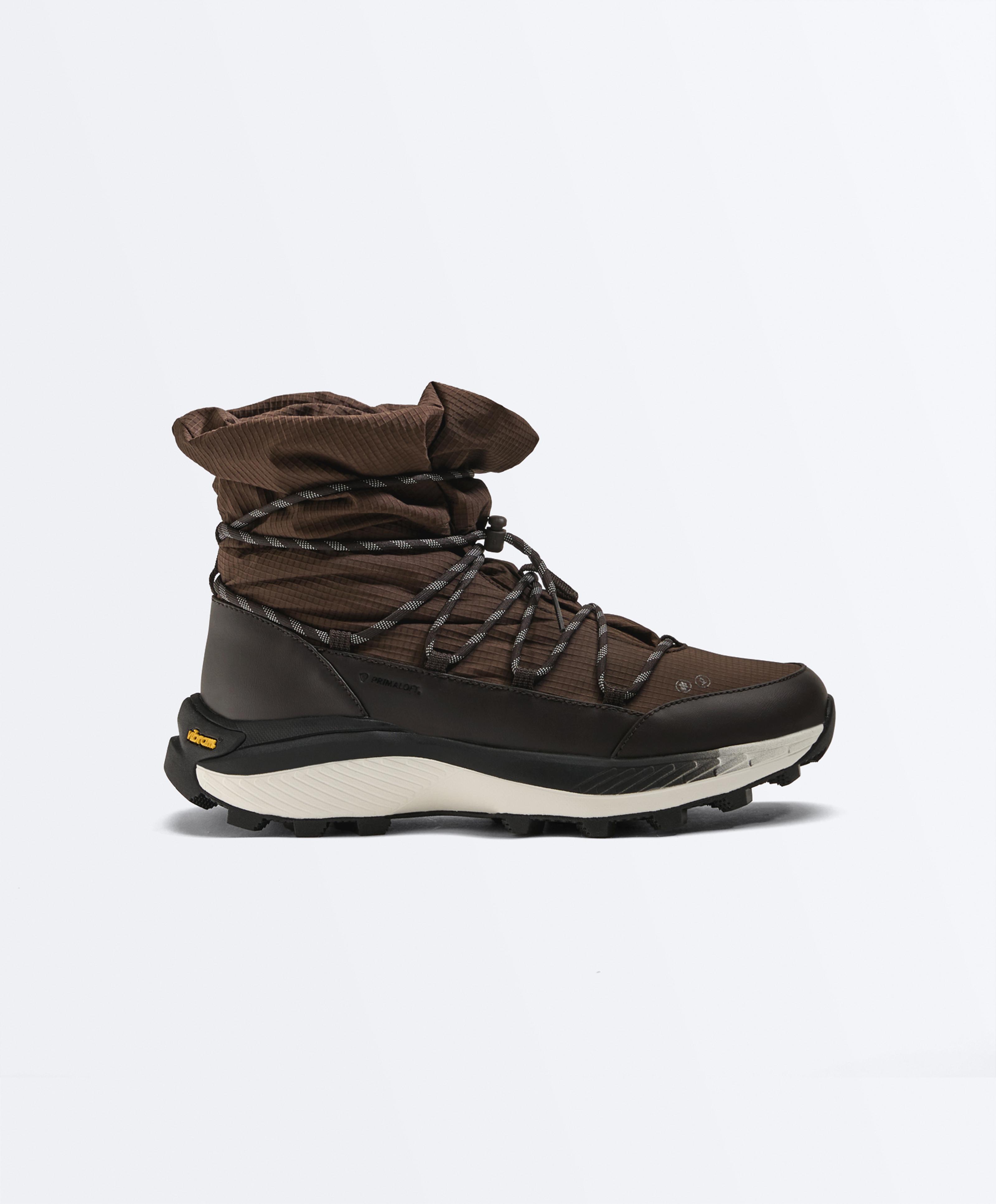 Vibram® waterproof sports boots — BROWN