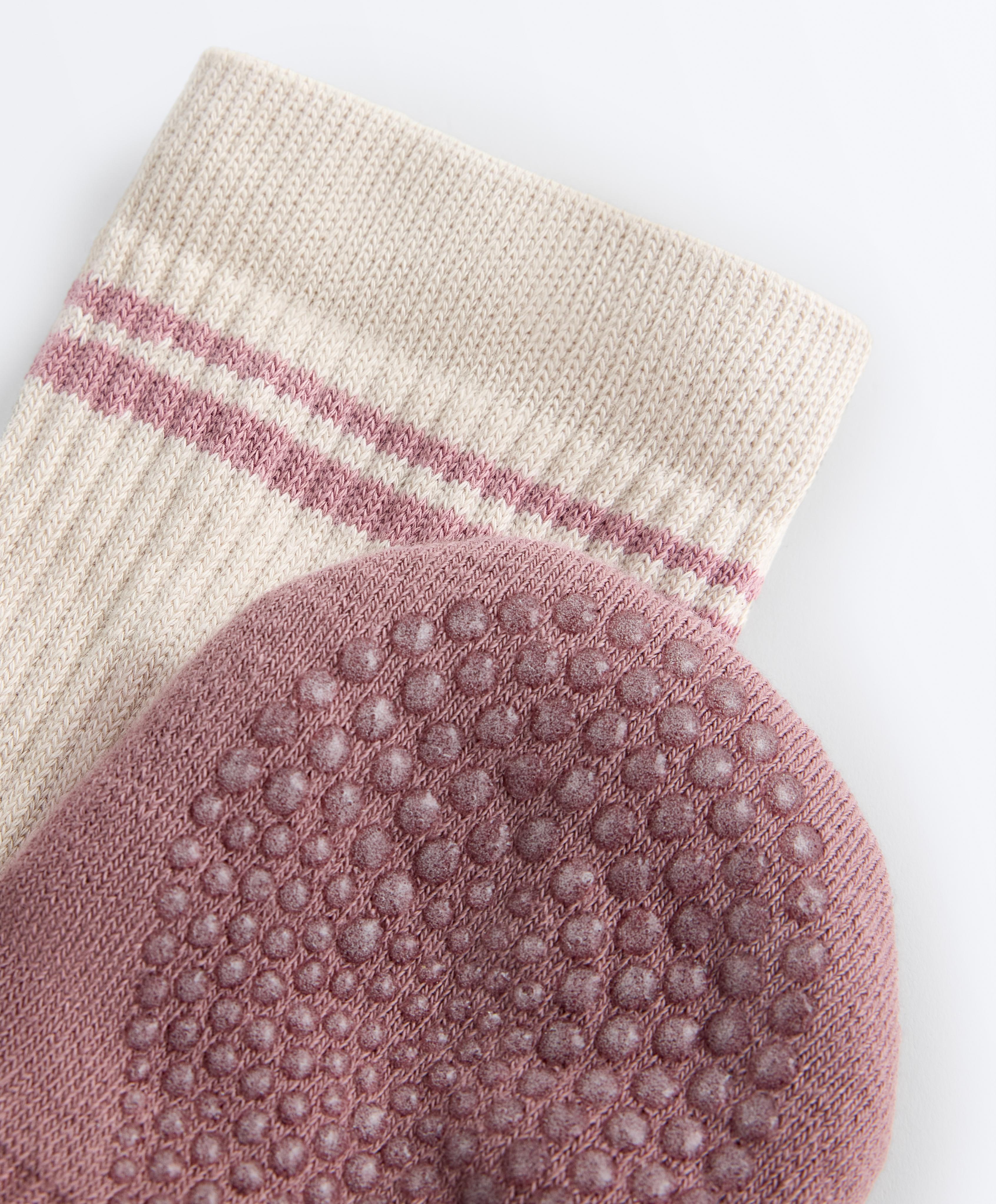 2 pairs of classic cotton blend yoga and Pilates socks — SOFT PINK