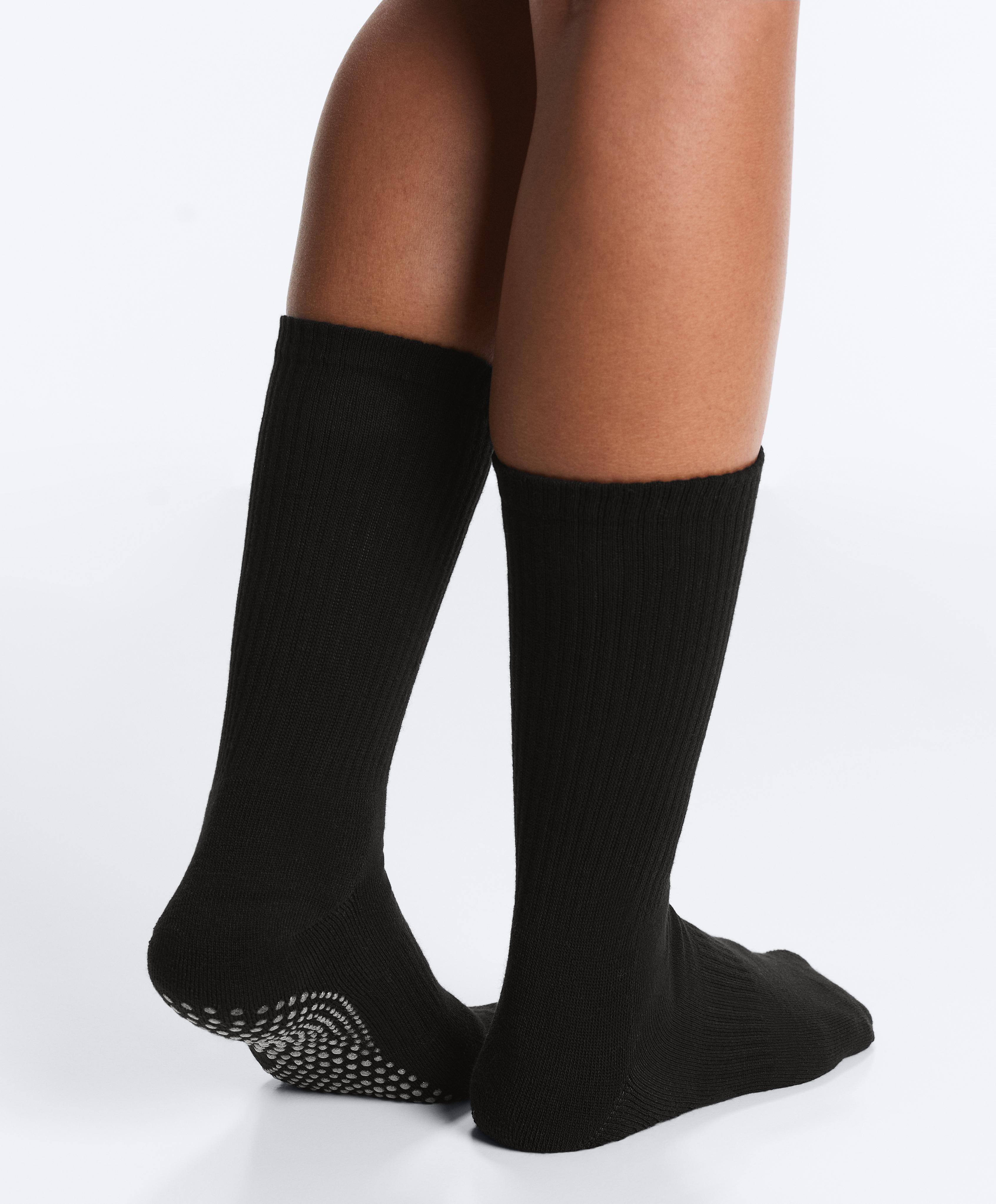 2 pairs of classic yoga and Pilates cotton blend socks 2 pairs of classic yoga and Pilates cotton blend socks