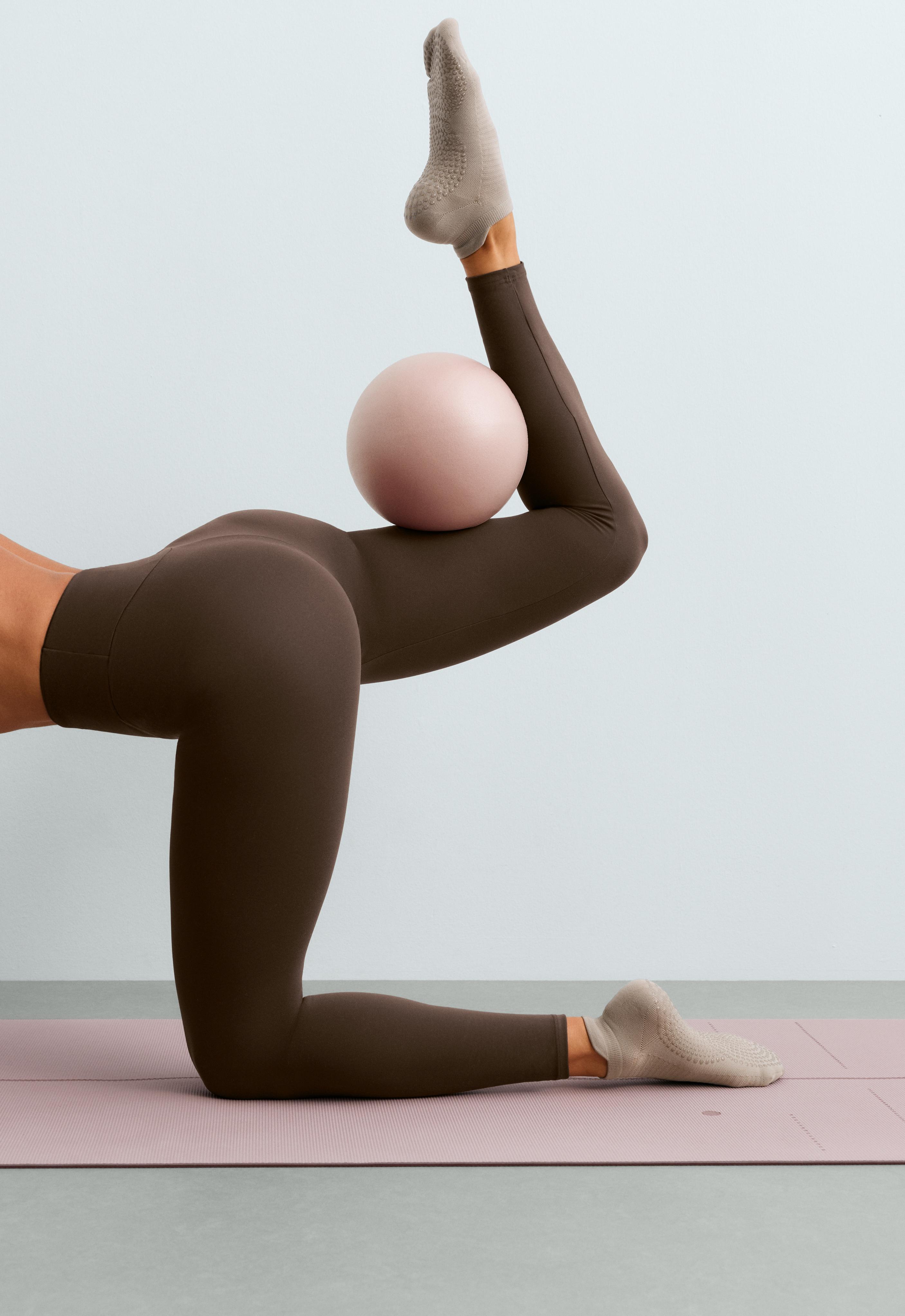 2 pāri poliamīda maisījuma sneaker zeķu jogai un pilates 2 pāri poliamīda maisījuma sneaker zeķu jogai un pilates