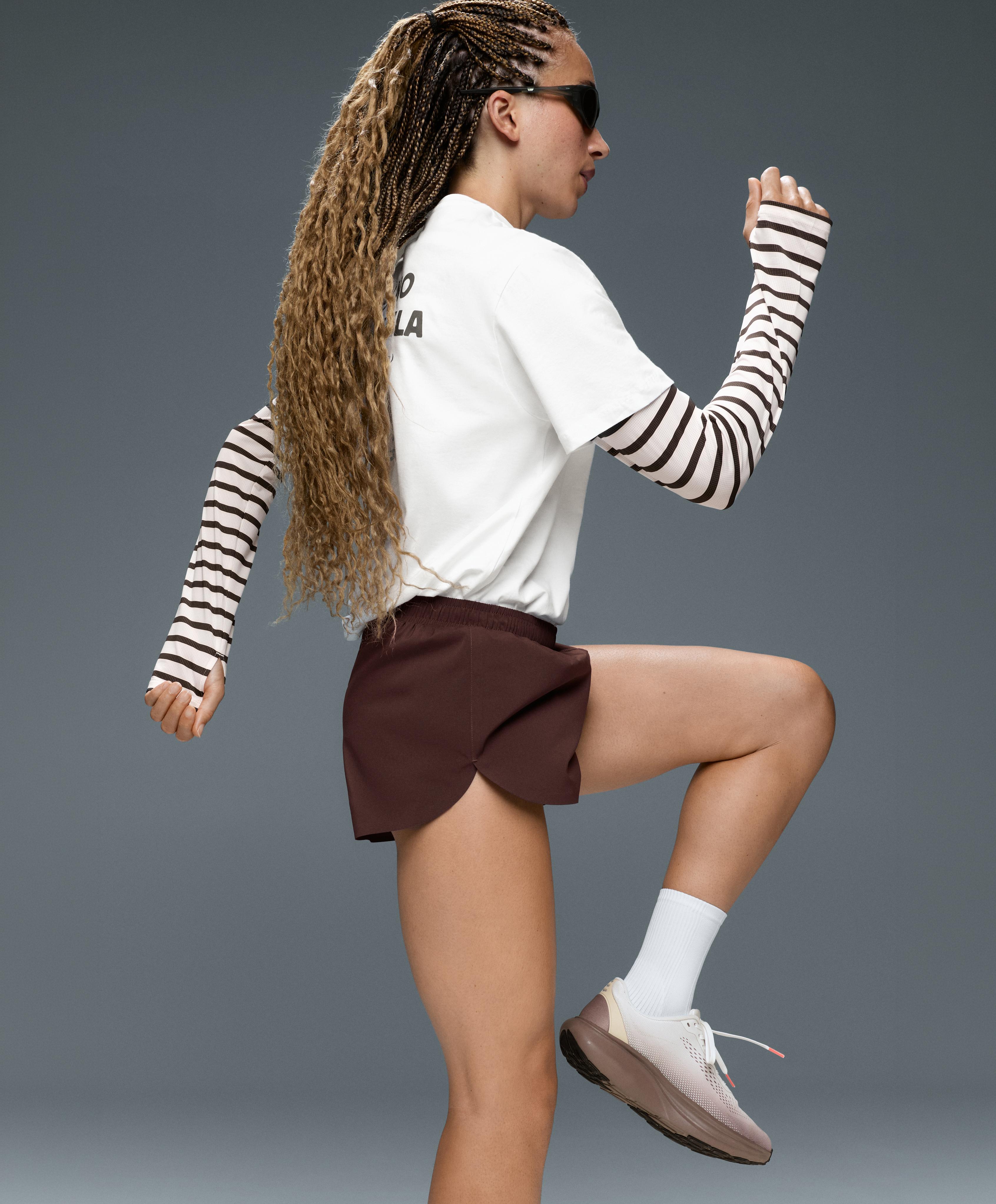 6cm low-rise technical shorts — CHOCOLATE