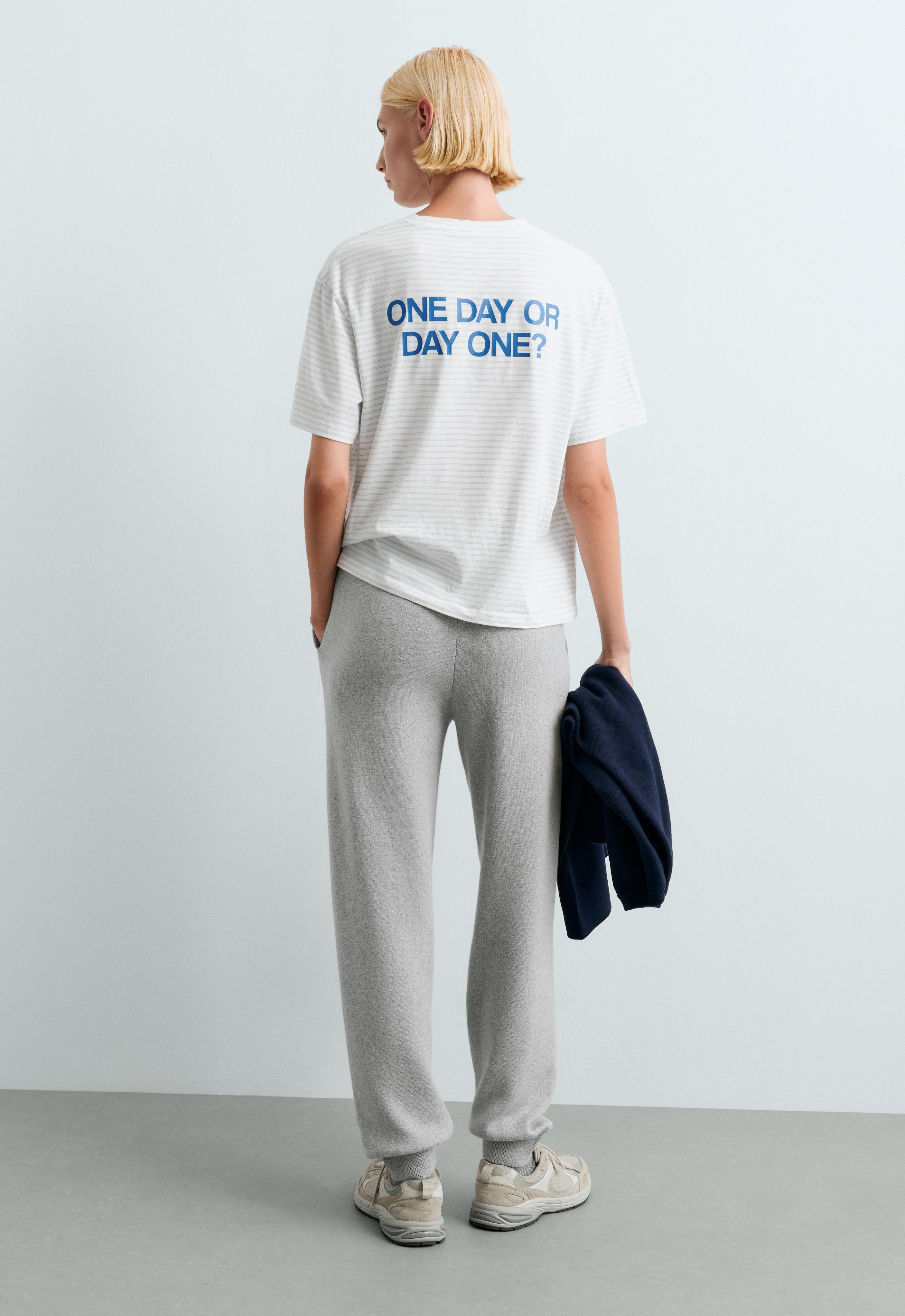 Cotton-blend knit joggers