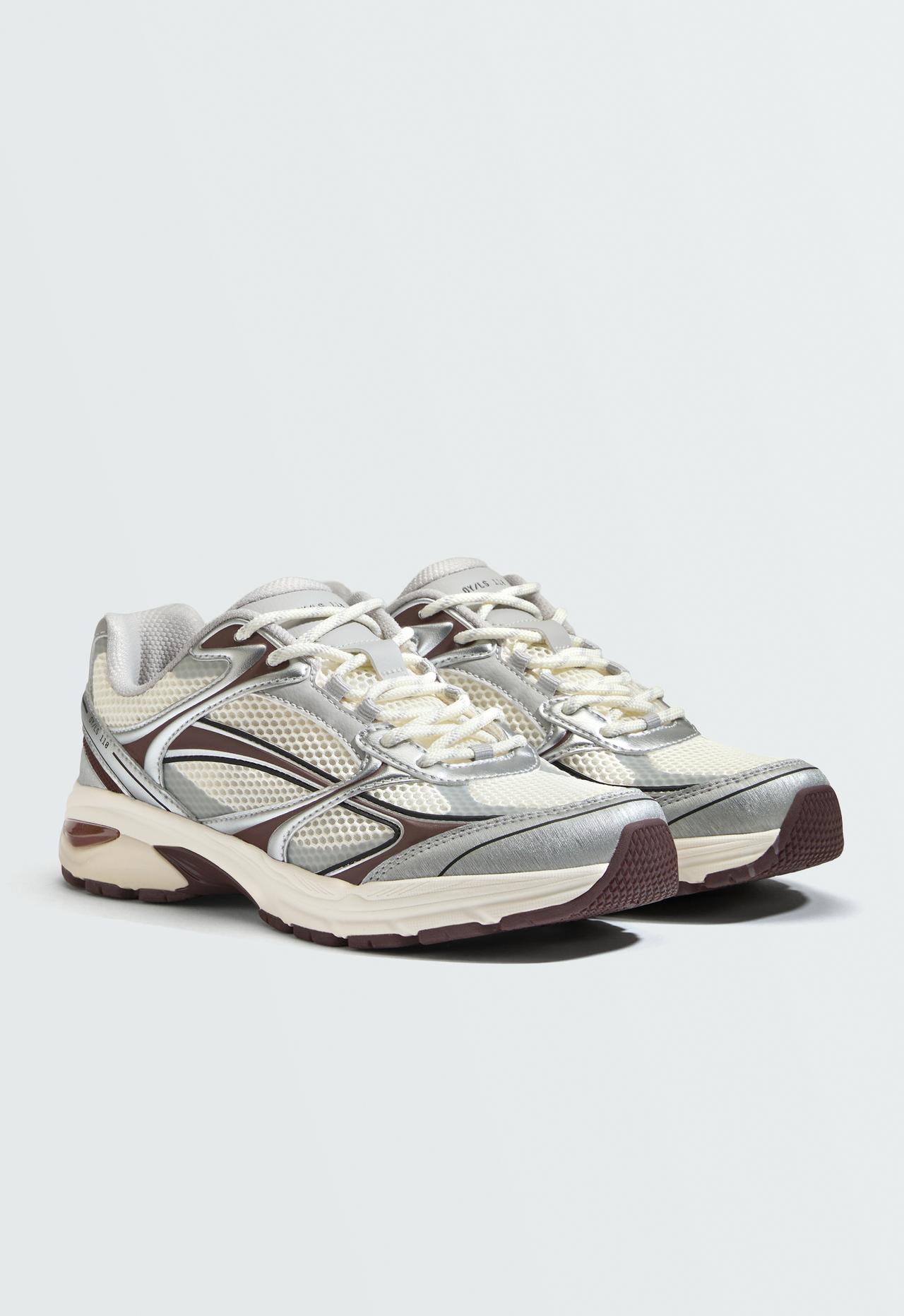 Multi-panel freetime trainers — SILVERY