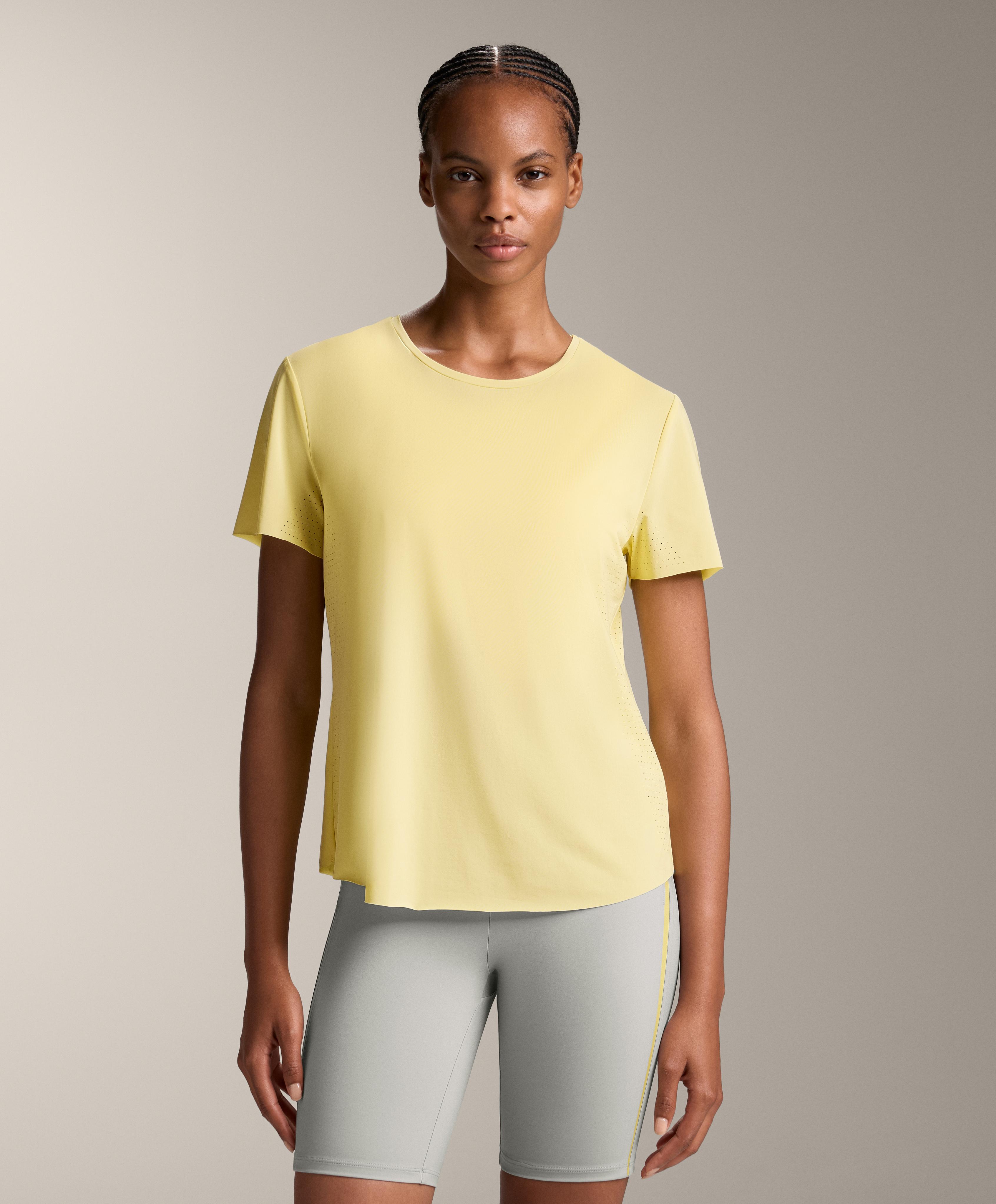 Microperforated short-sleeved technical T-shirt Microperforated short-sleeved technical T-shirt