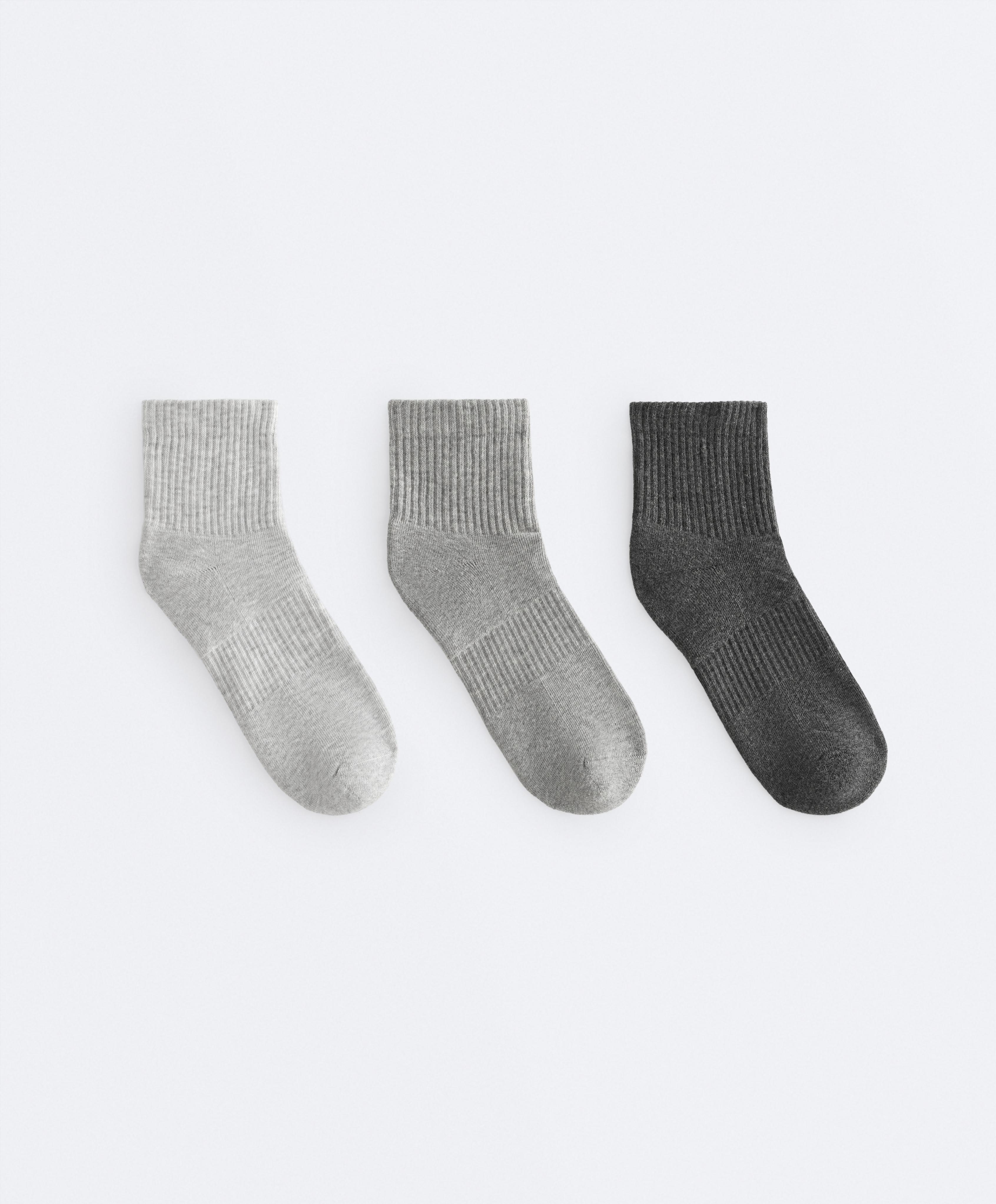 3 pairs of cotton blend quarter sports socks