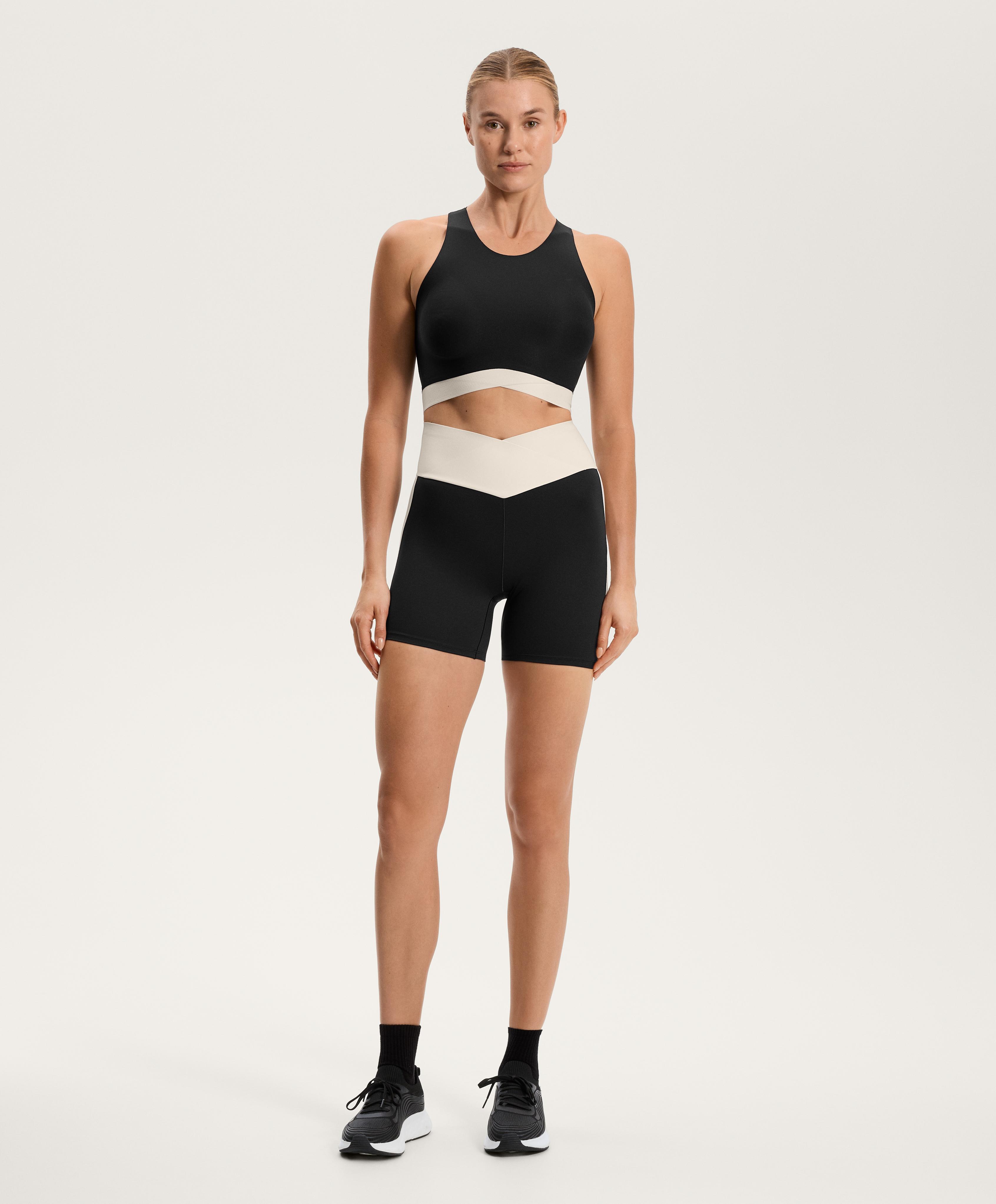 Perfect-adapt high-rise V-waist 10cm hot pant leggings - Sale Perfect-adapt high-rise V-waist 10cm hot pant leggings - Sale