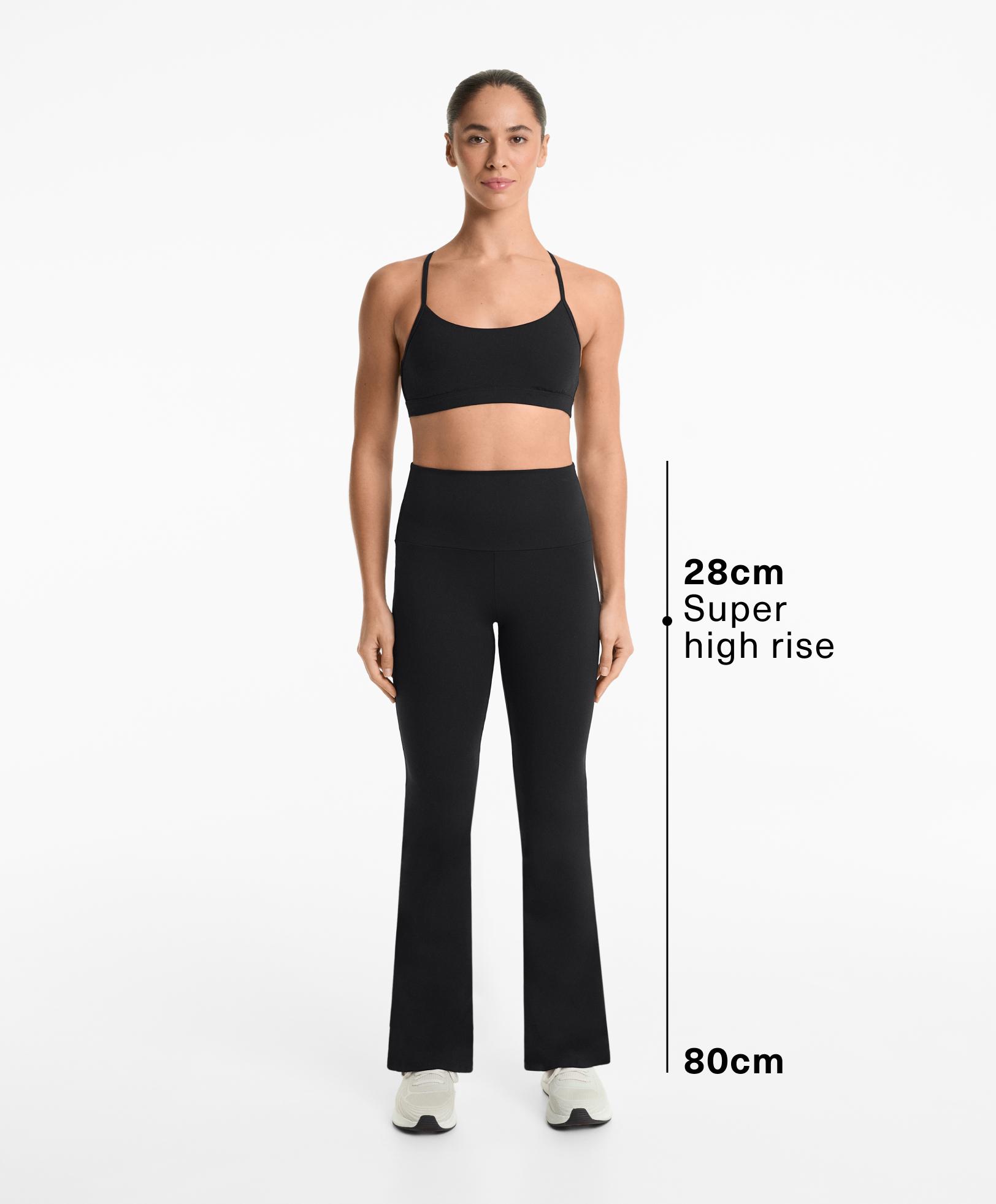 Total look comfortlux super high rise flare noir