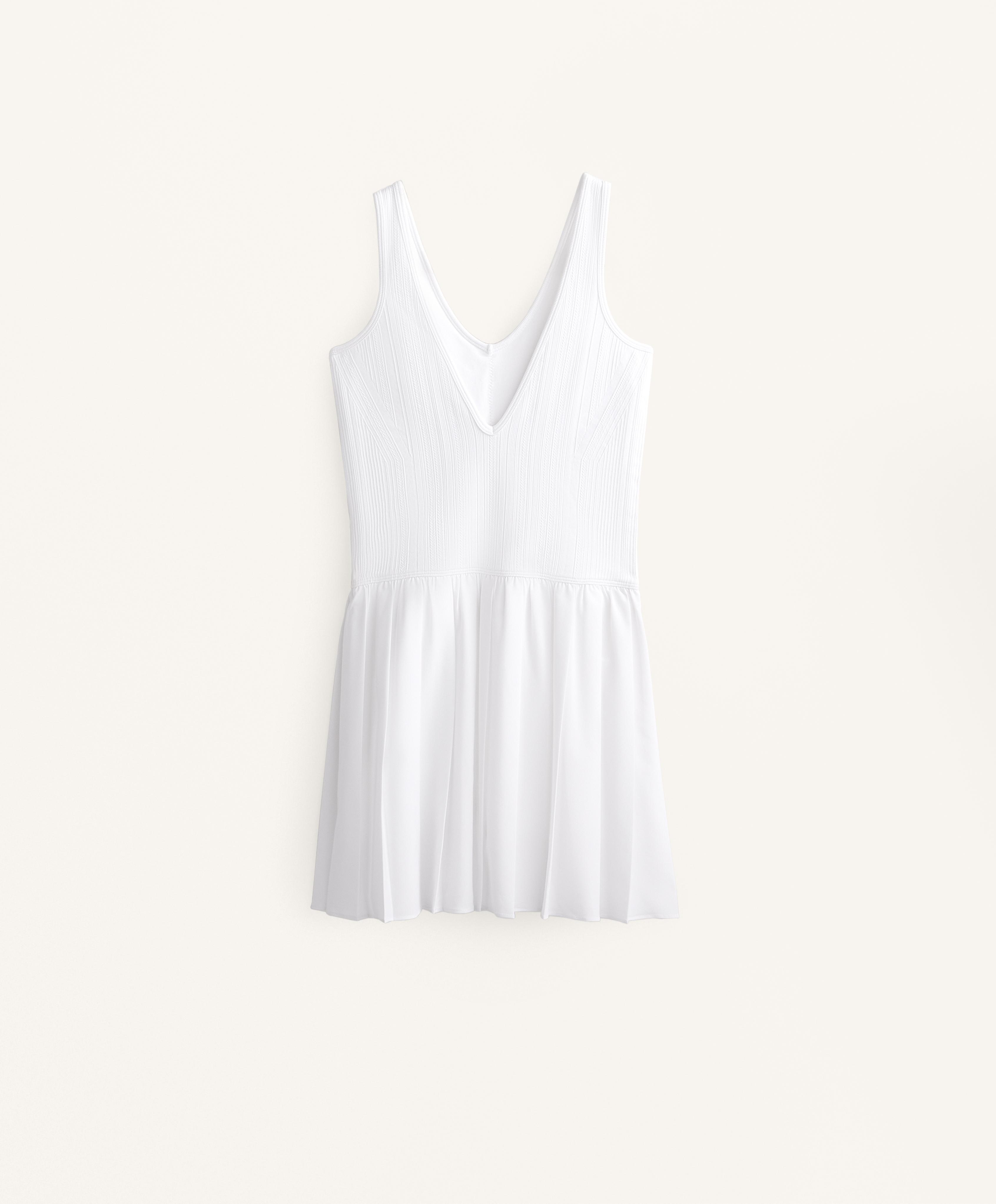 Robe courte plissée