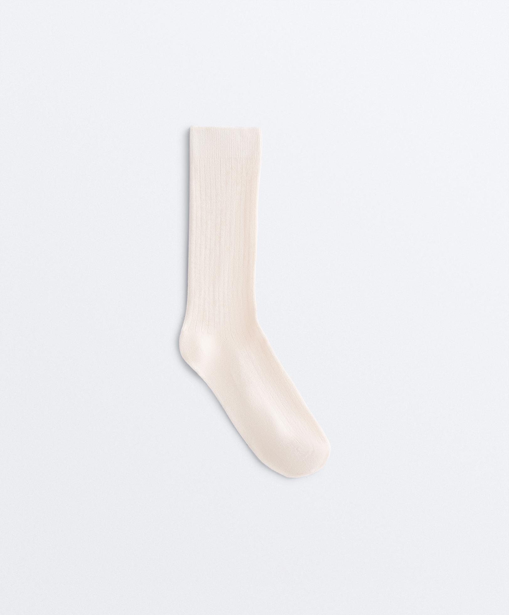 Modal blend classic socks with 13% cashmere — ECRU