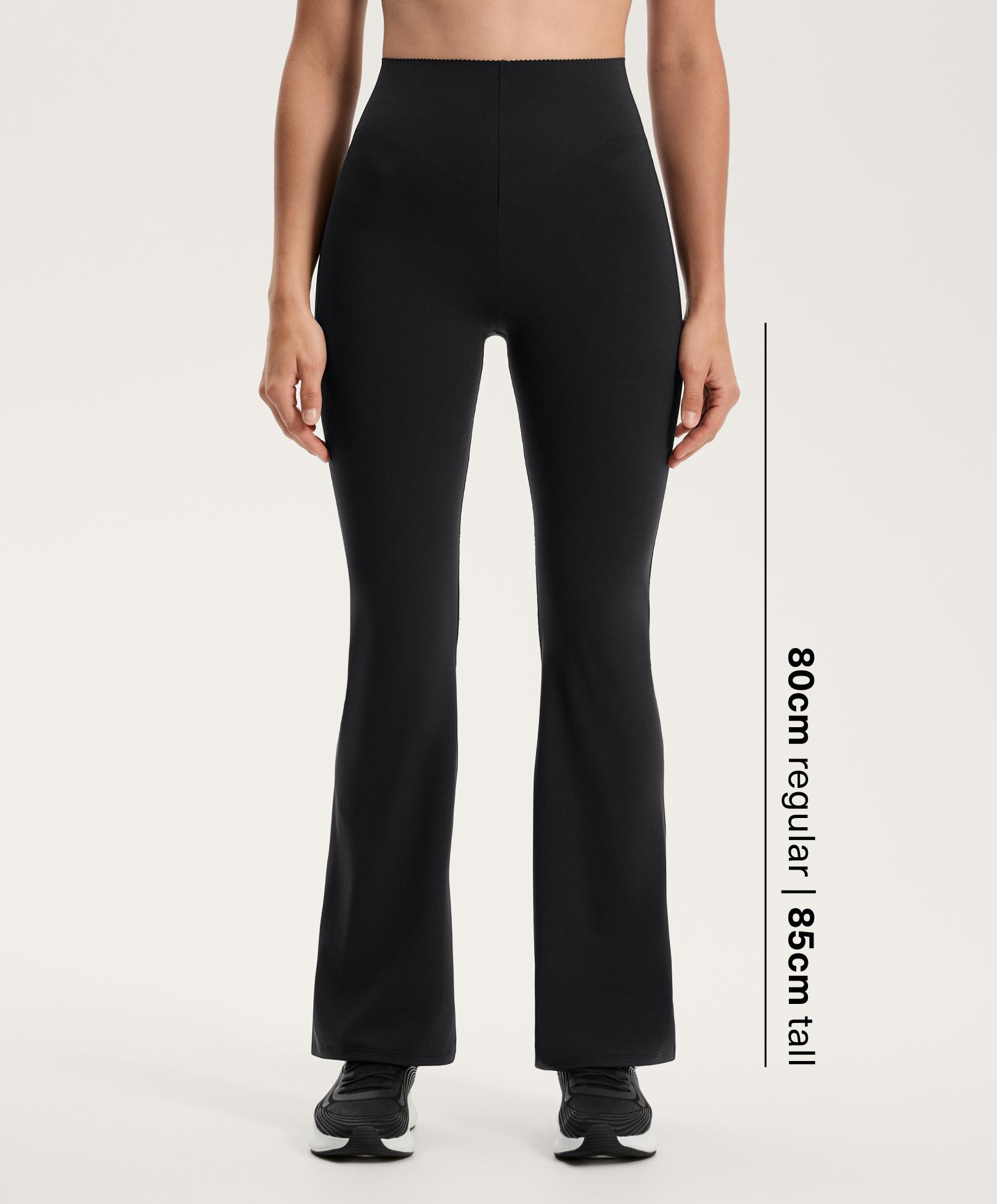 High-rise Compressive Raise Up Flare Trousers High-rise Compressive Raise Up Flare Trousers
