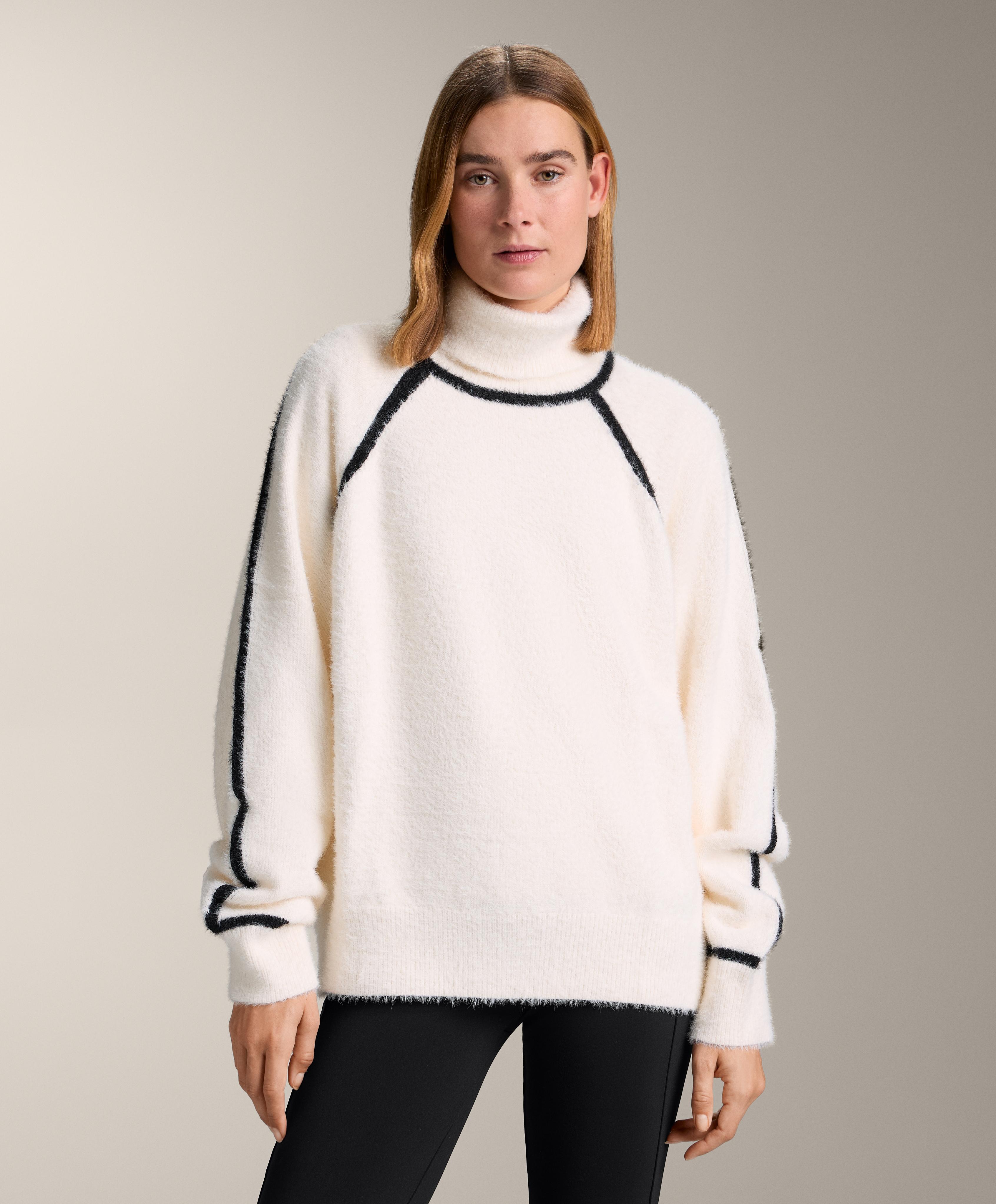 Sweater i strik med piping og høj hals