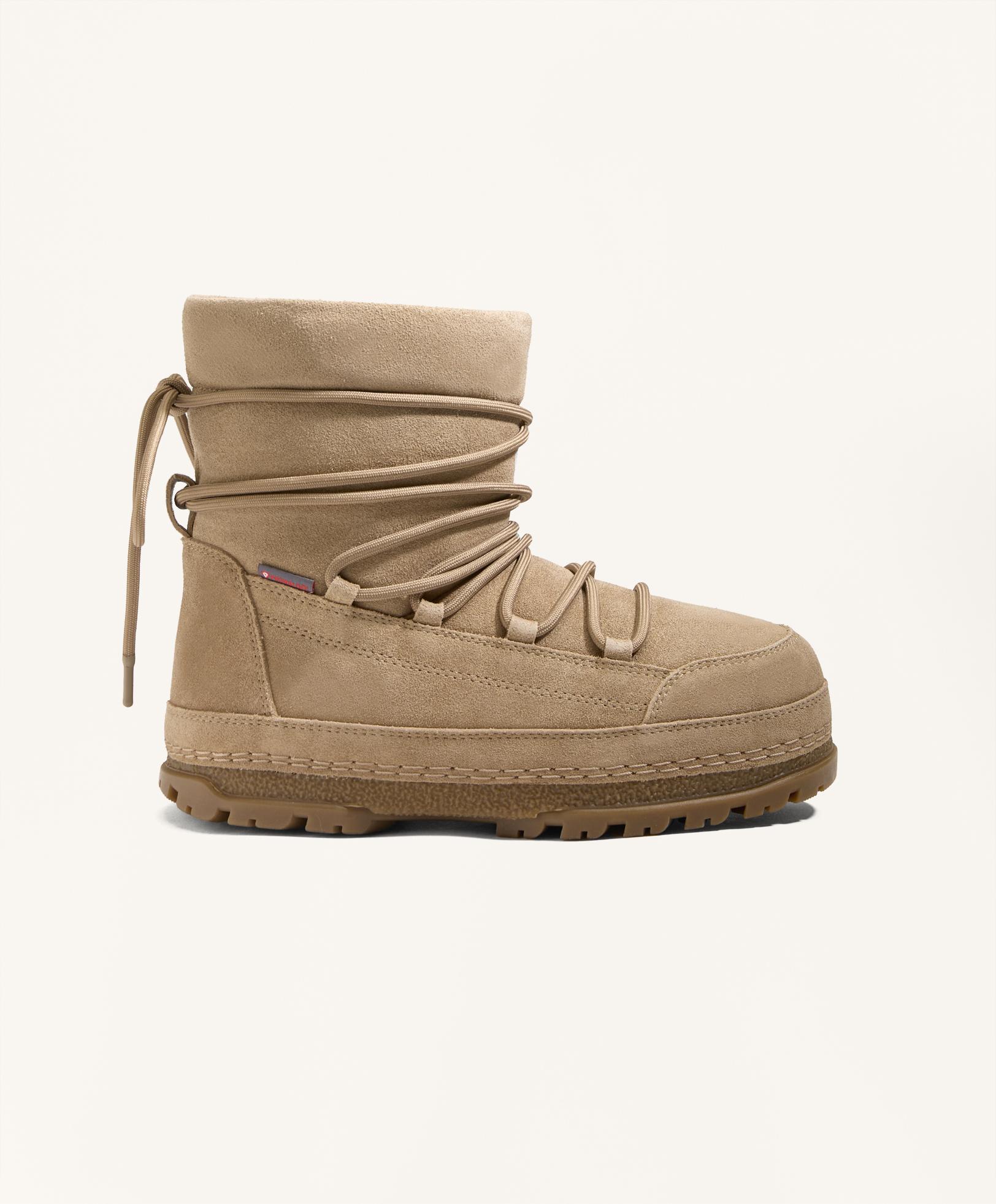 Bota técnica acordonada serraje