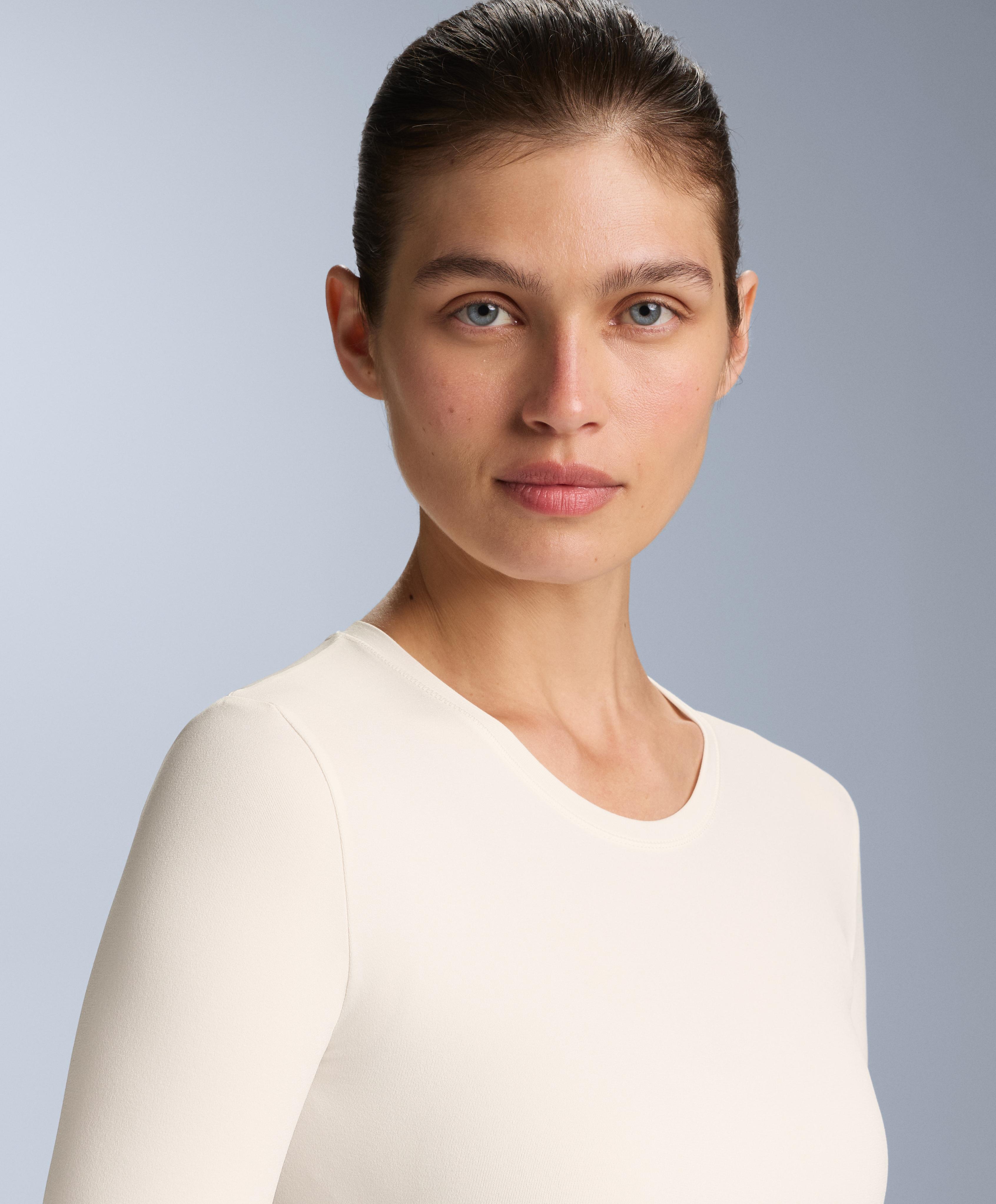 Seamless thermal base layer T-shirt — PALE ECRU