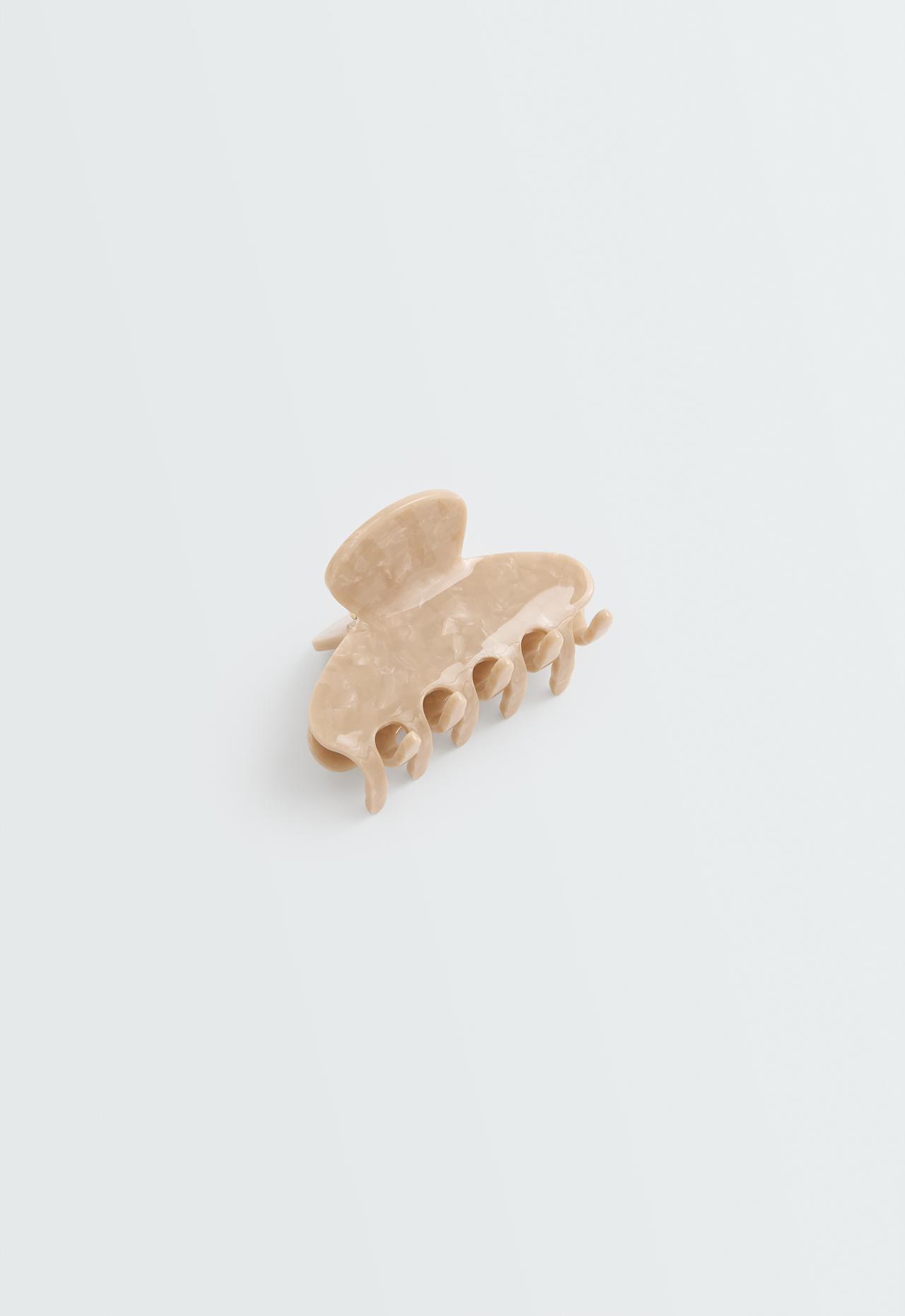 Marble-effect hair clasp — ALMOND