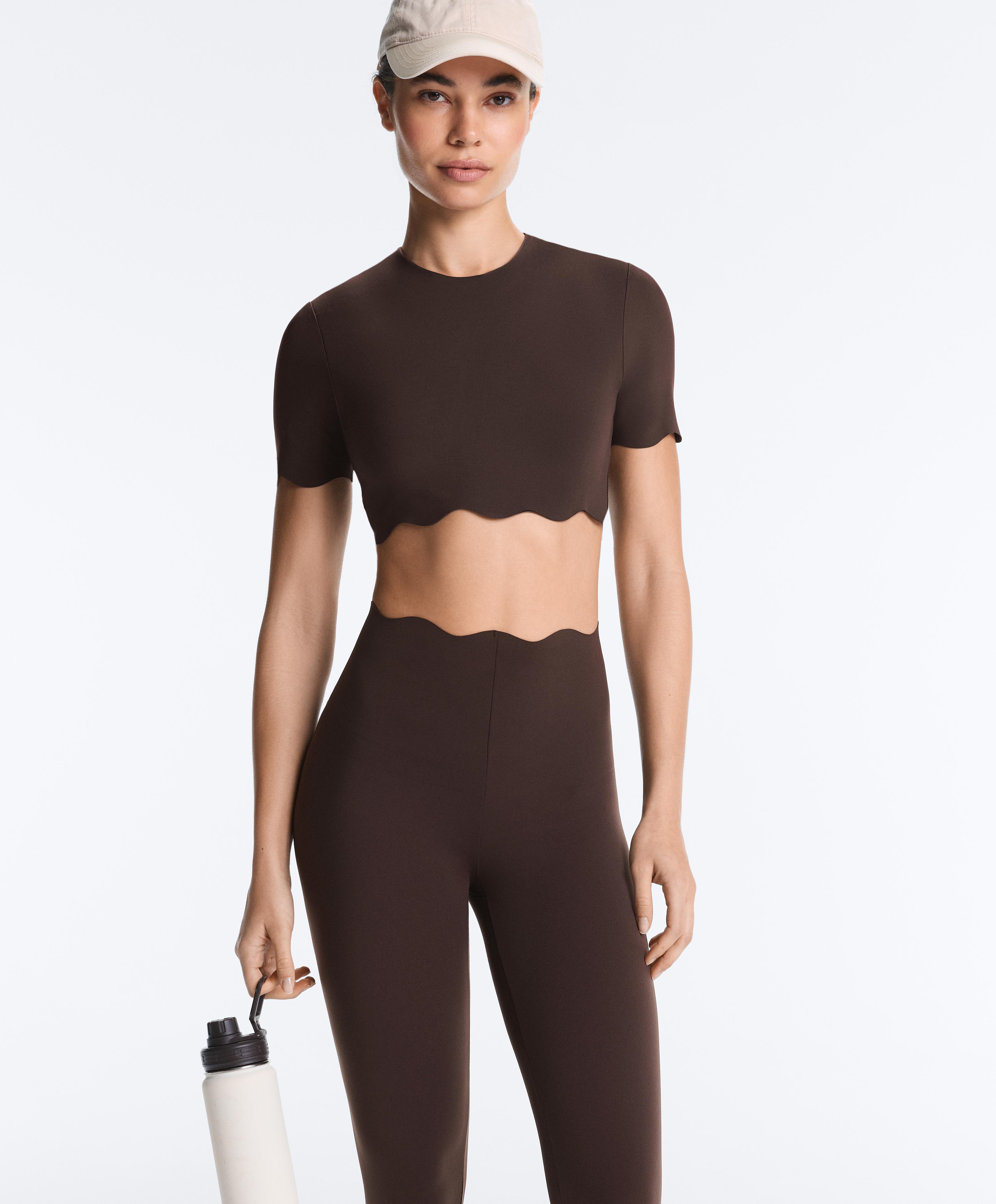 Wavy Compressive Tank Top — DARK REDDISH‑BROWN