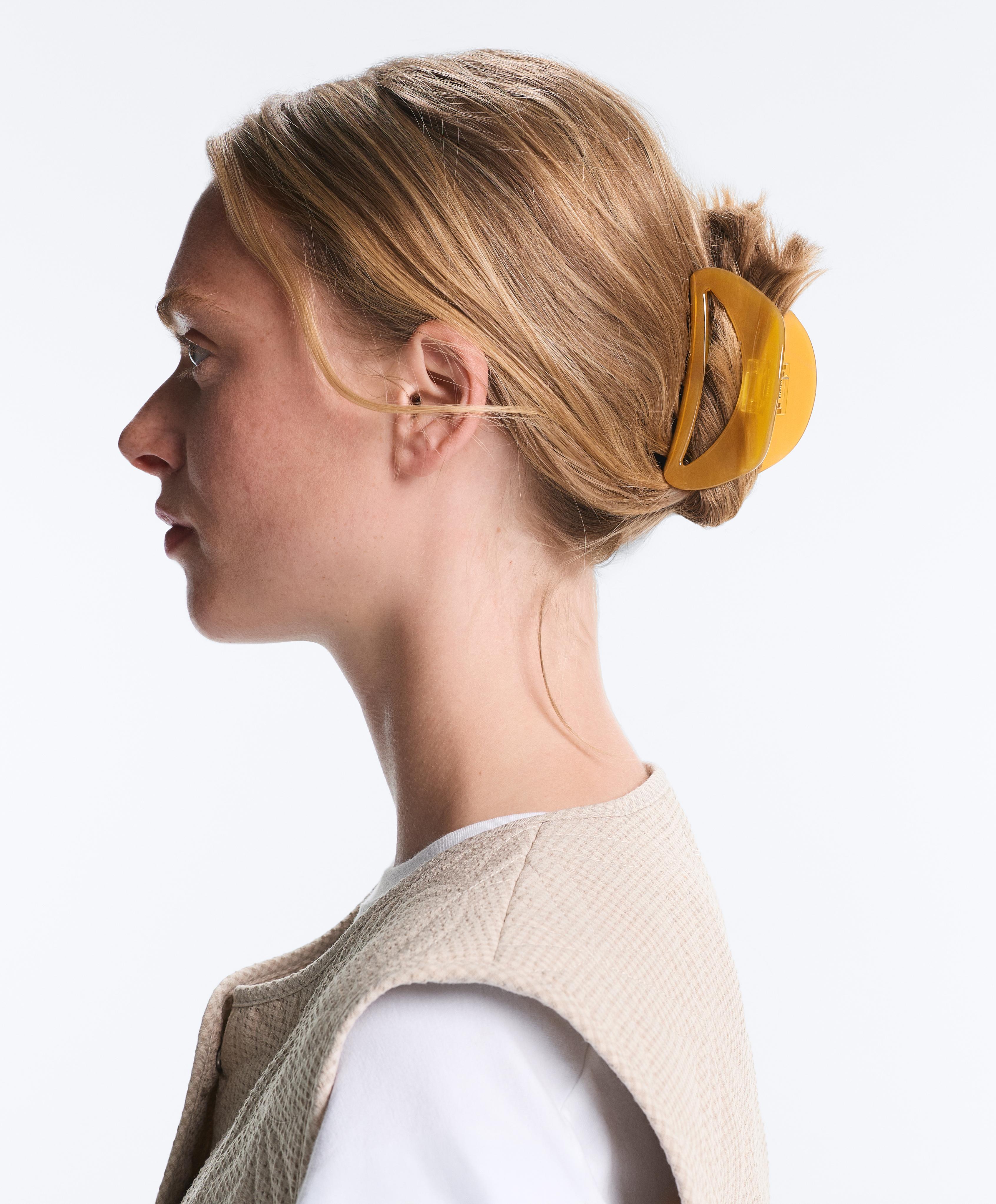 Large hair clip Large hair clip