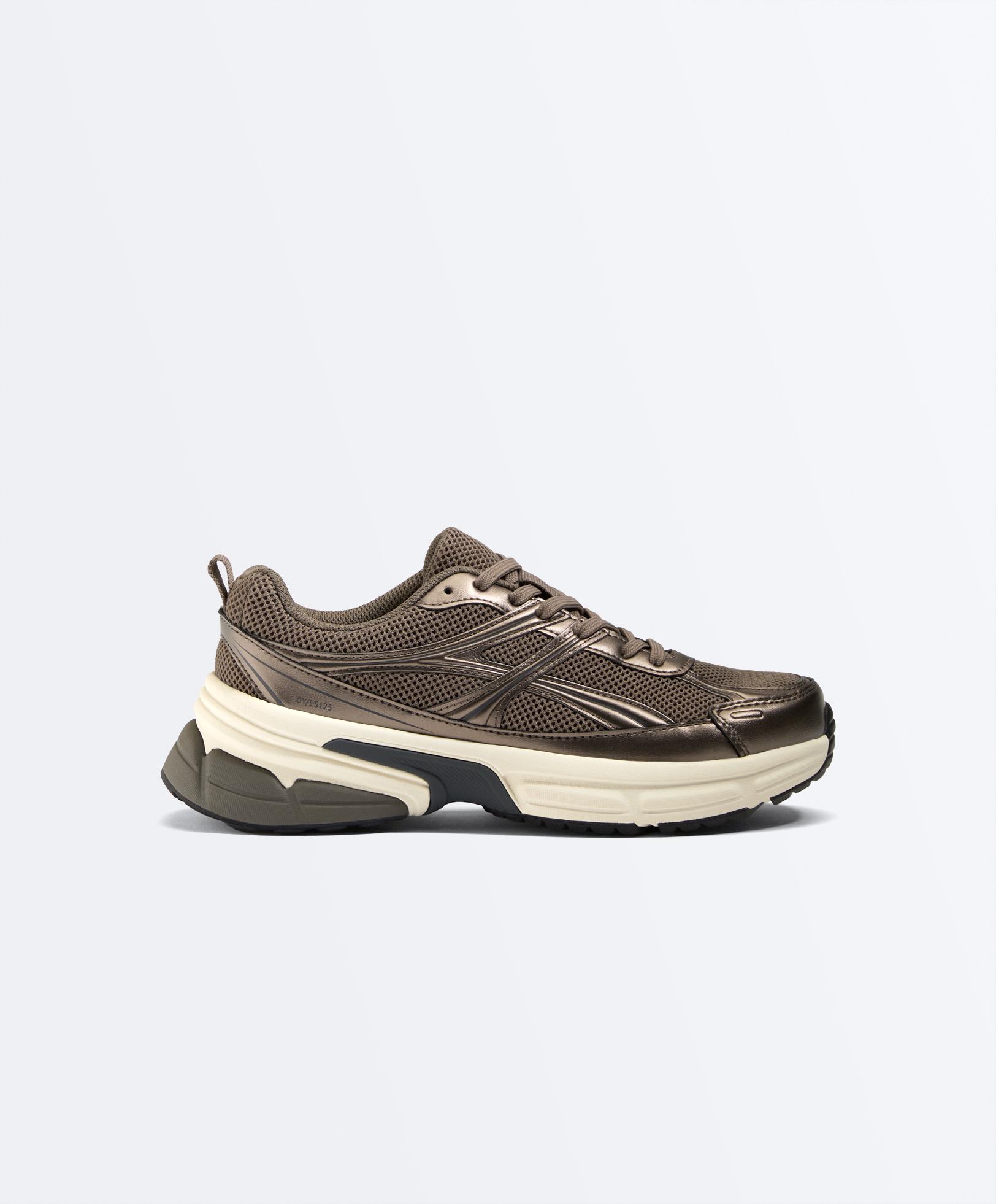 Tenis estilo running