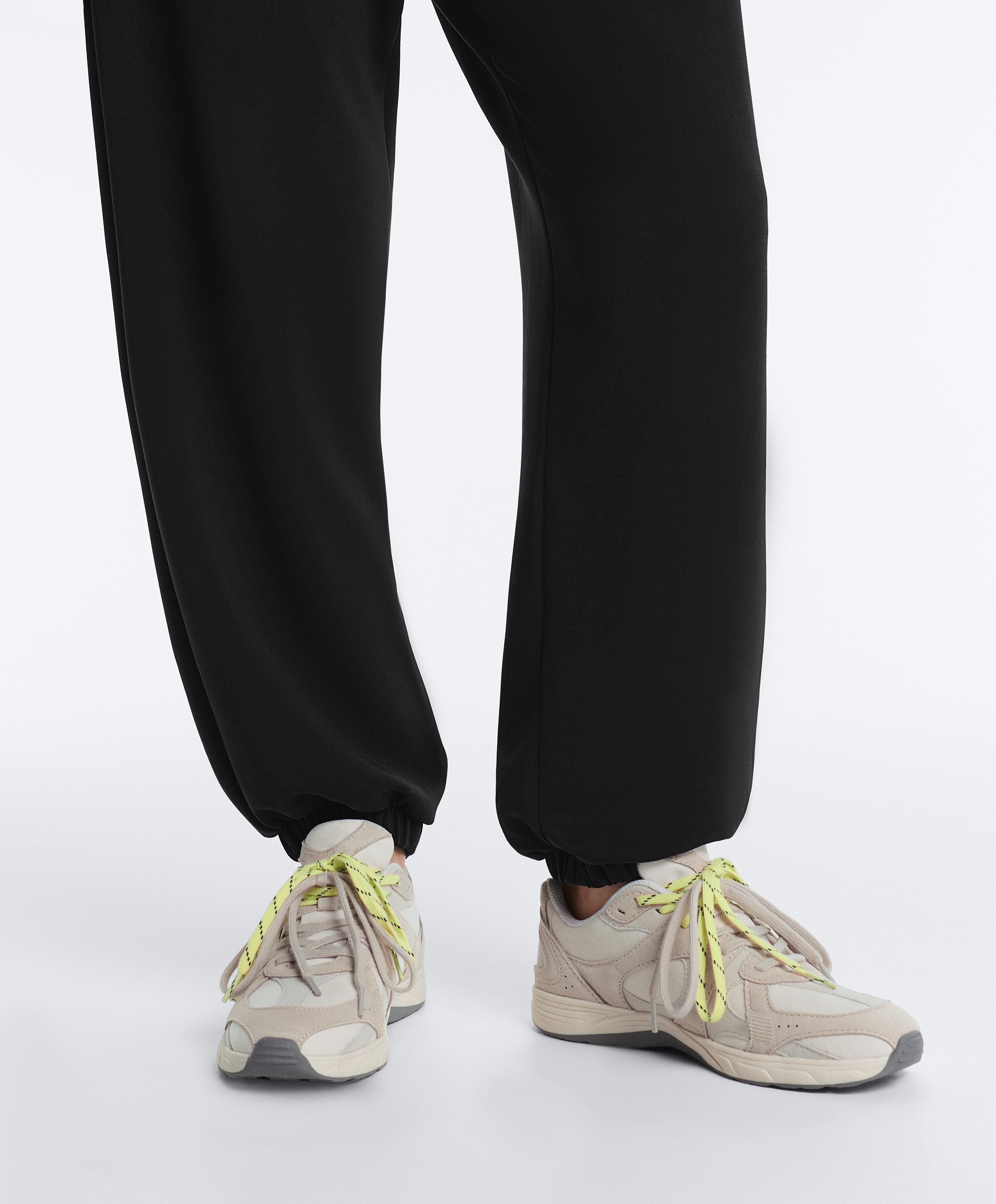 Low-profile running trainers — MINK