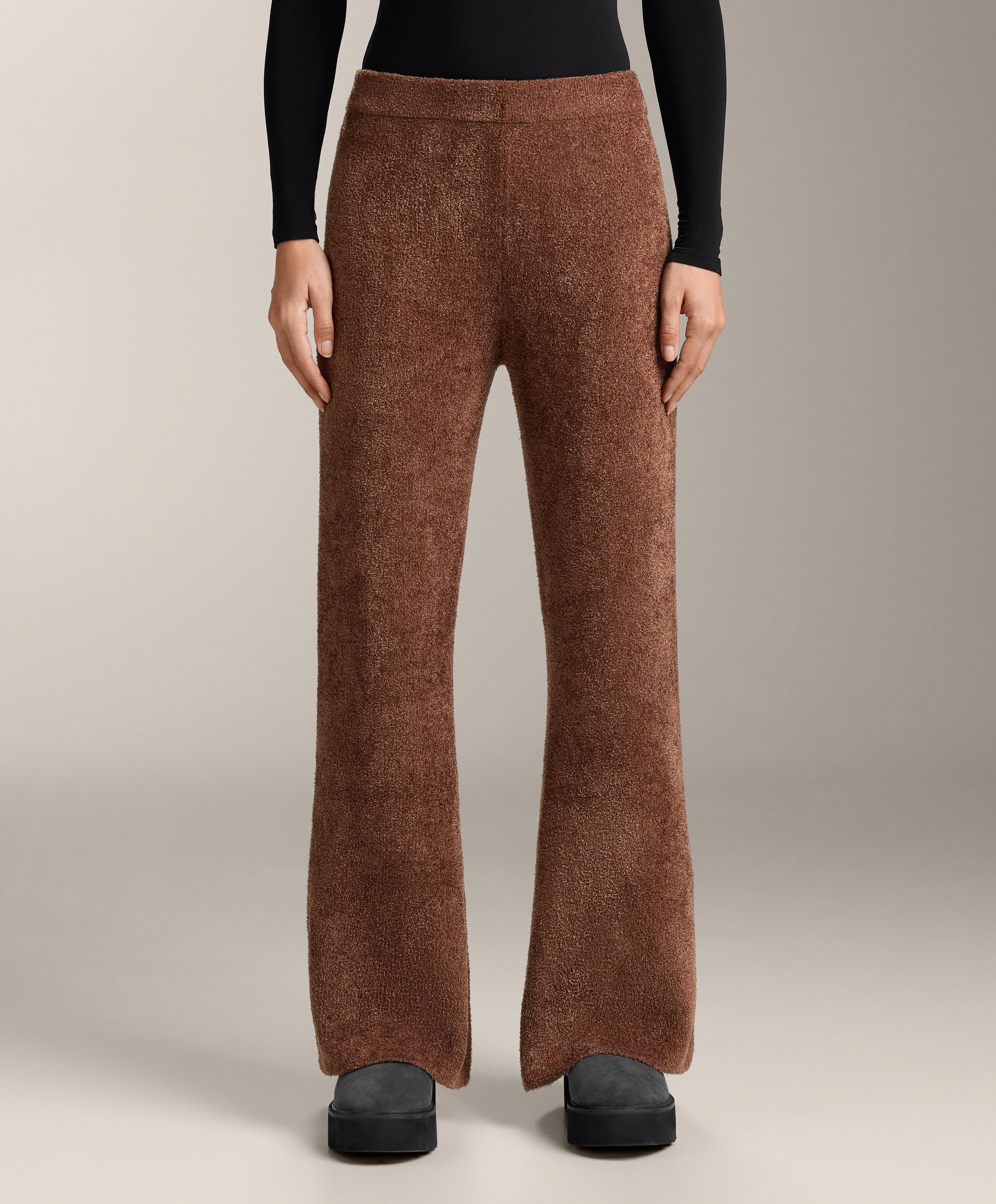 Παντελόνι flare από χοντρή σενίλ Παντελόνι flare από χοντρή σενίλ